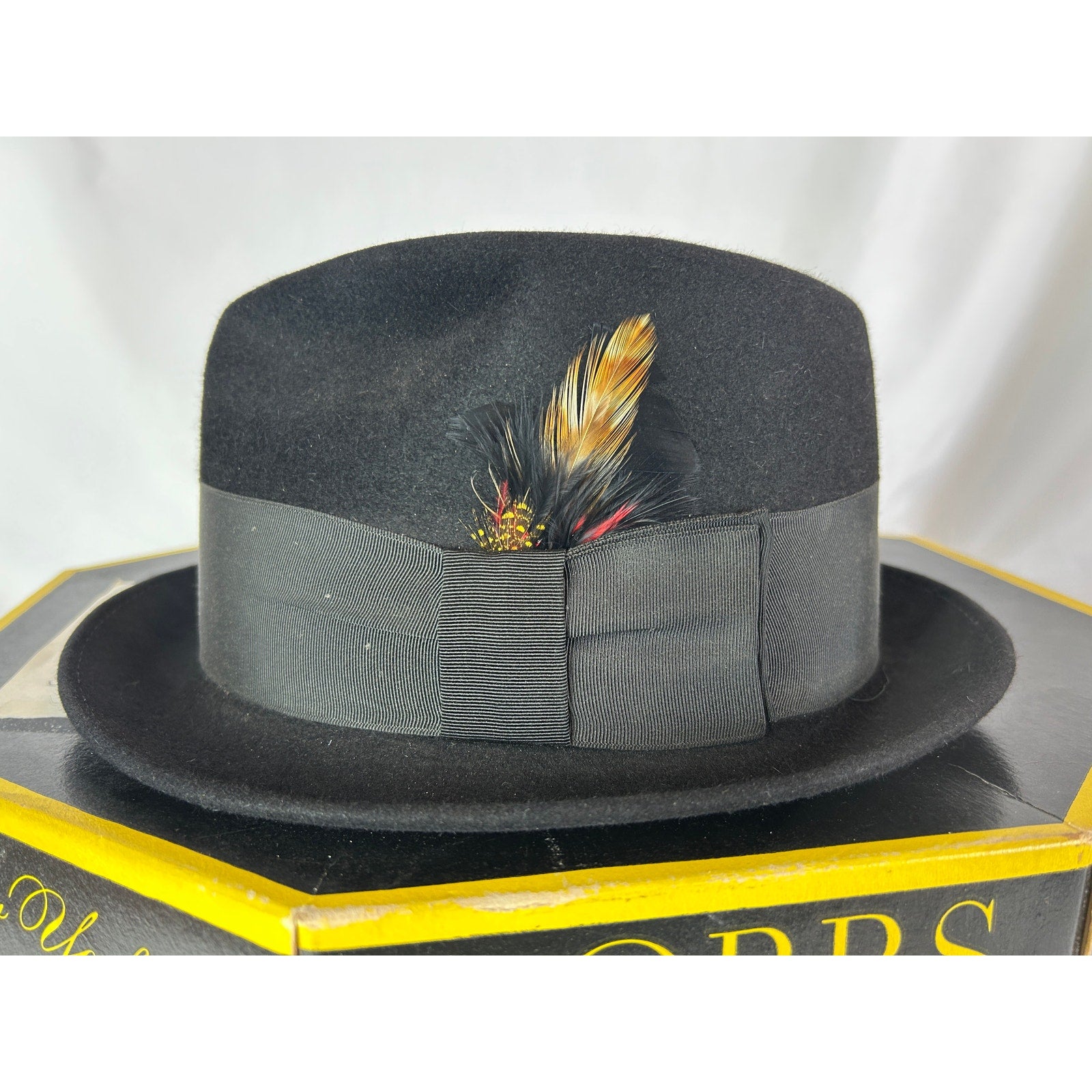 Dobbs Fifth Avenue Black Fedora Hat 7 1/4 Feather Vintage USA Box