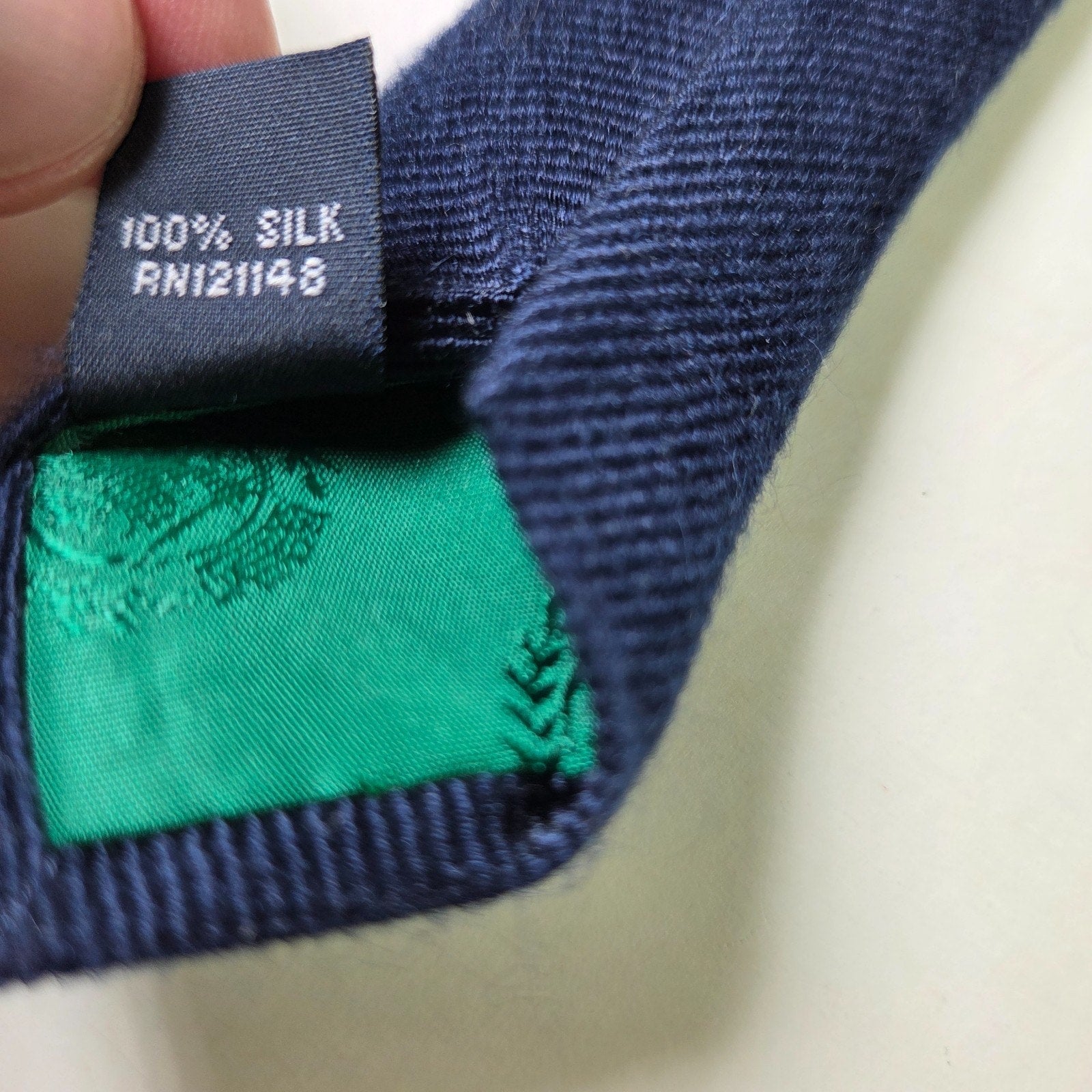 Tommy Hilfiger Repp Striped Tie Black Blue White 100% Silk 3.5” x 58”