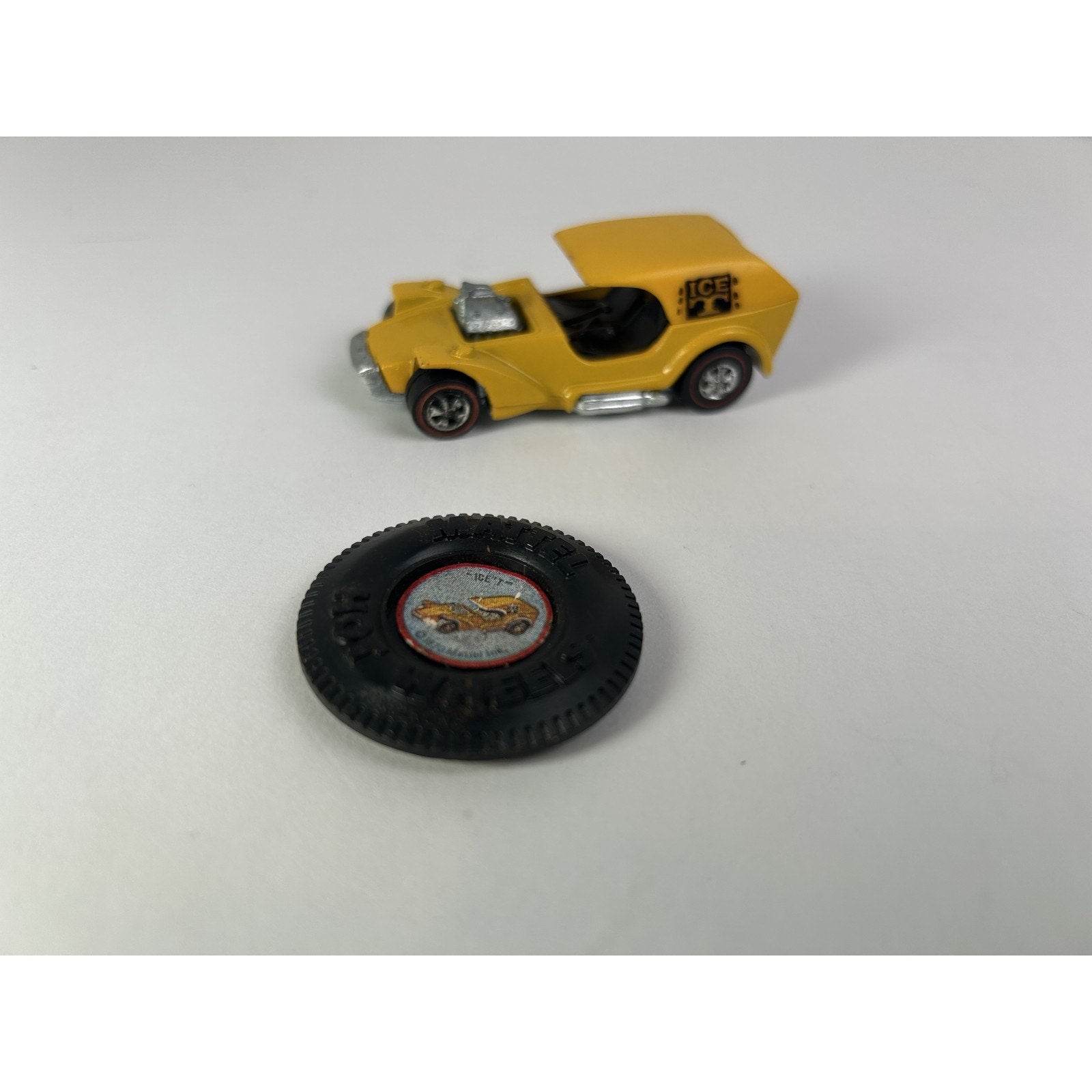 Vintage Hot Yellow 1969 Wheels Redline Ice T Diecast Car Hong Kong W/Button