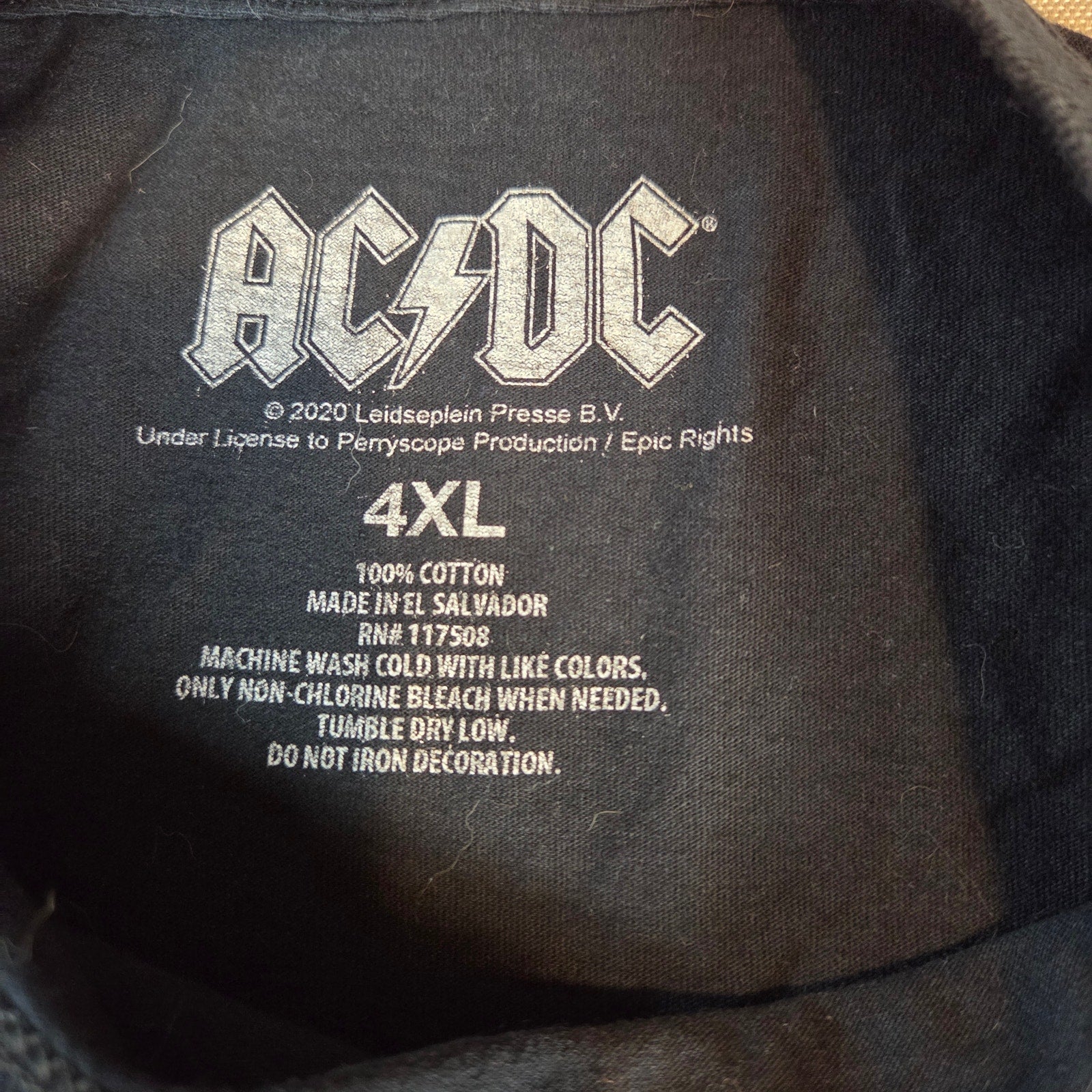 AC/DC Tour Shirt 4XL For Those About to Rock 81-82 Graphic Tee Black