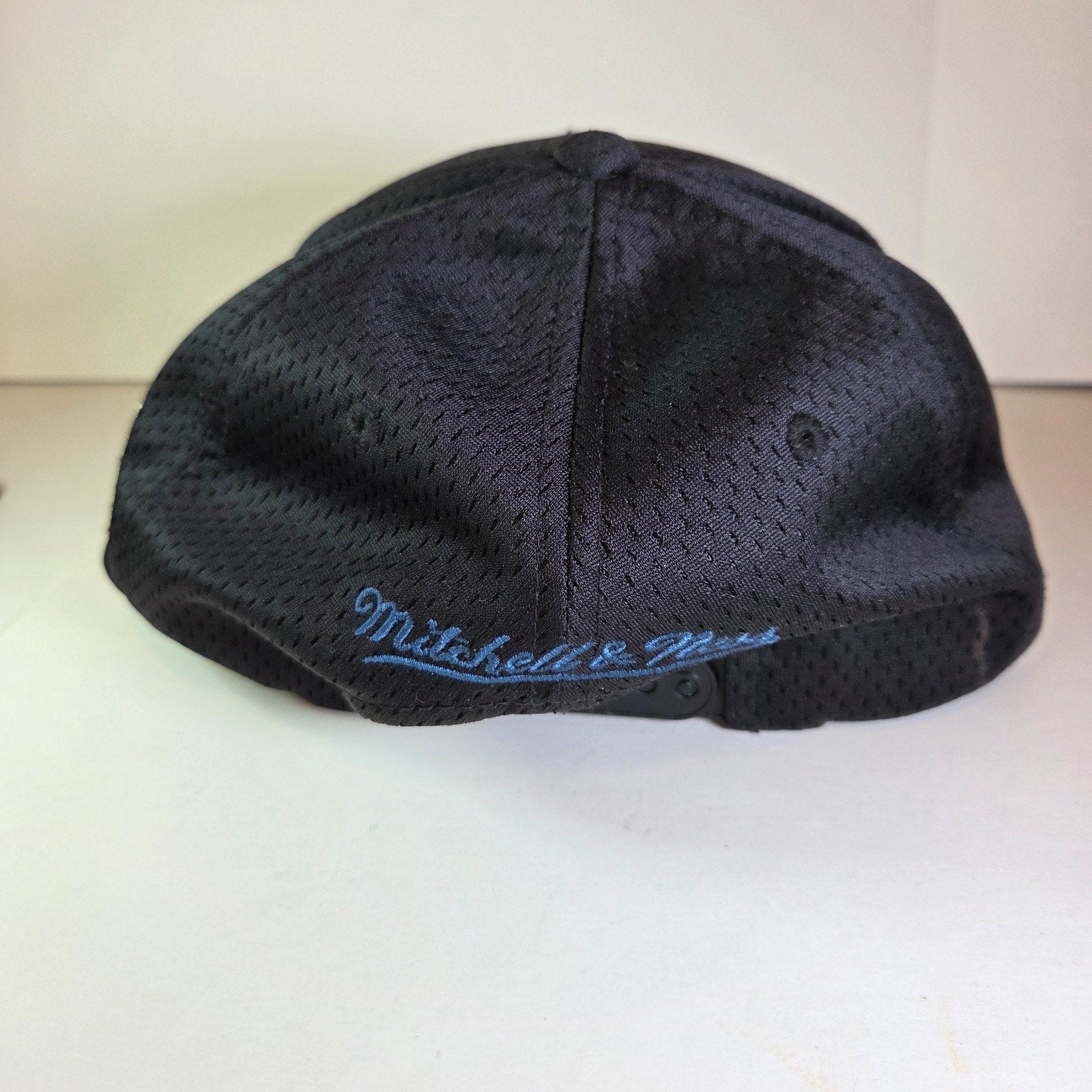 Mitchell & Ness Timberwolves Snapback Hat Black Mesh NBA Hardwood Classics