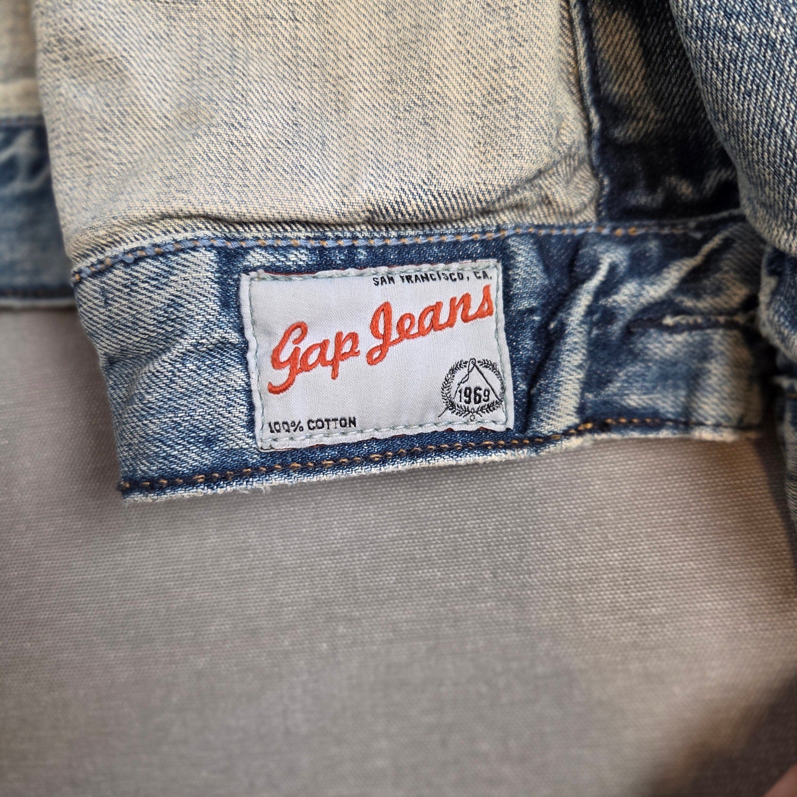 Gap 1969 Men’s Trucker Denim Jacket Medium Tint Wash Fall 2006 Size M/L Fit