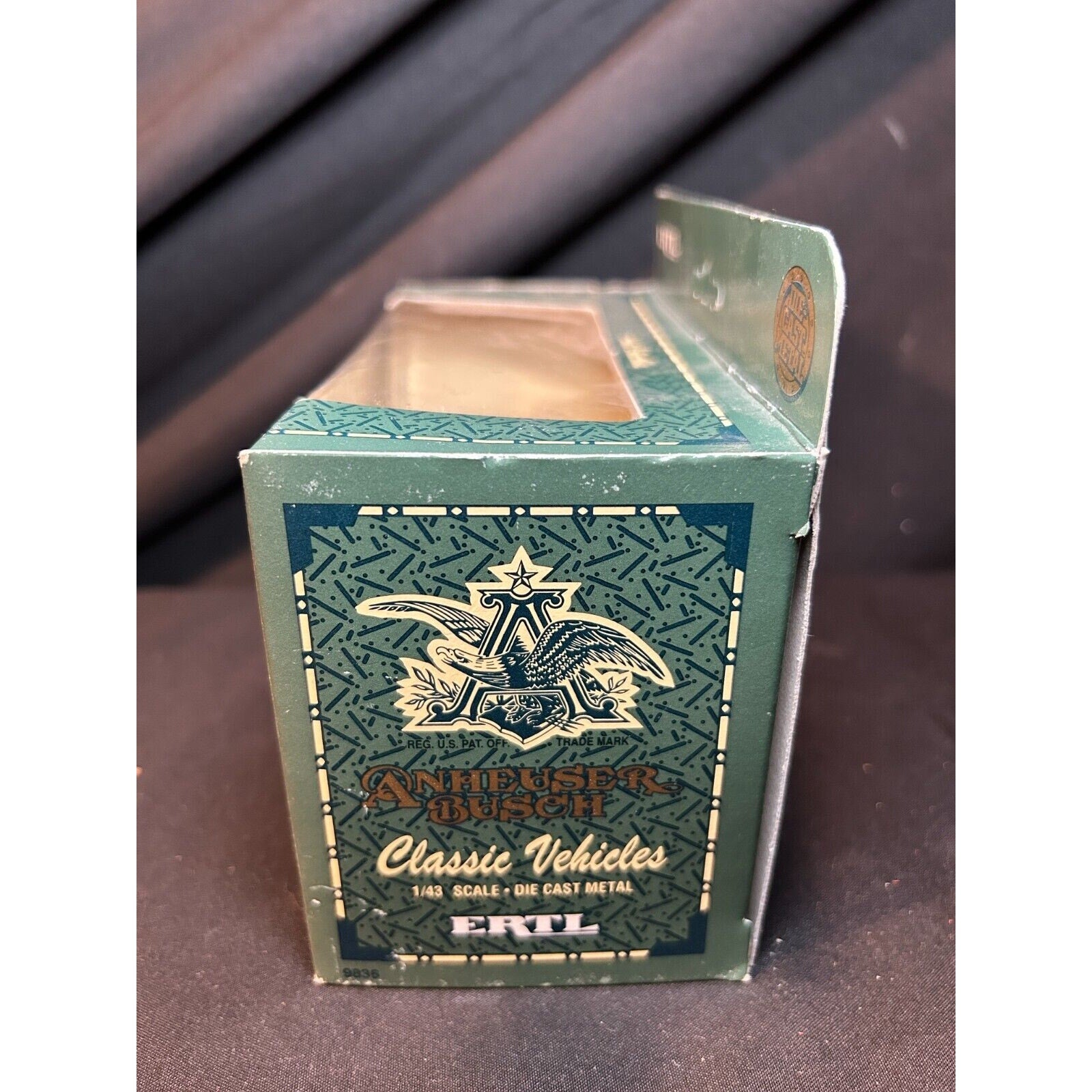 ERTL Anheuser-Busch Classic Vehicles 1930 Chevy Barrel & 1932 Ford Panel NIB