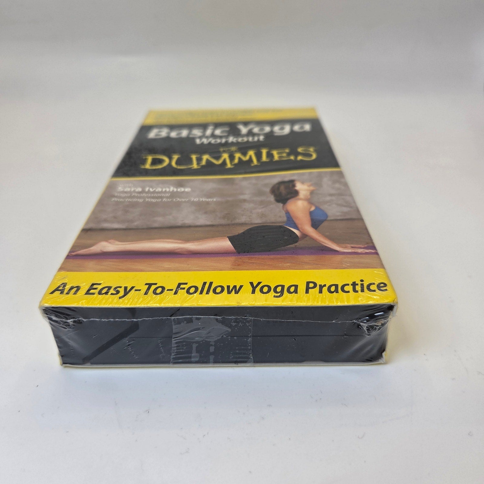 Basic Yoga Workout for Dummies VHS Sealed Sara Ivanhoe Fitness Video