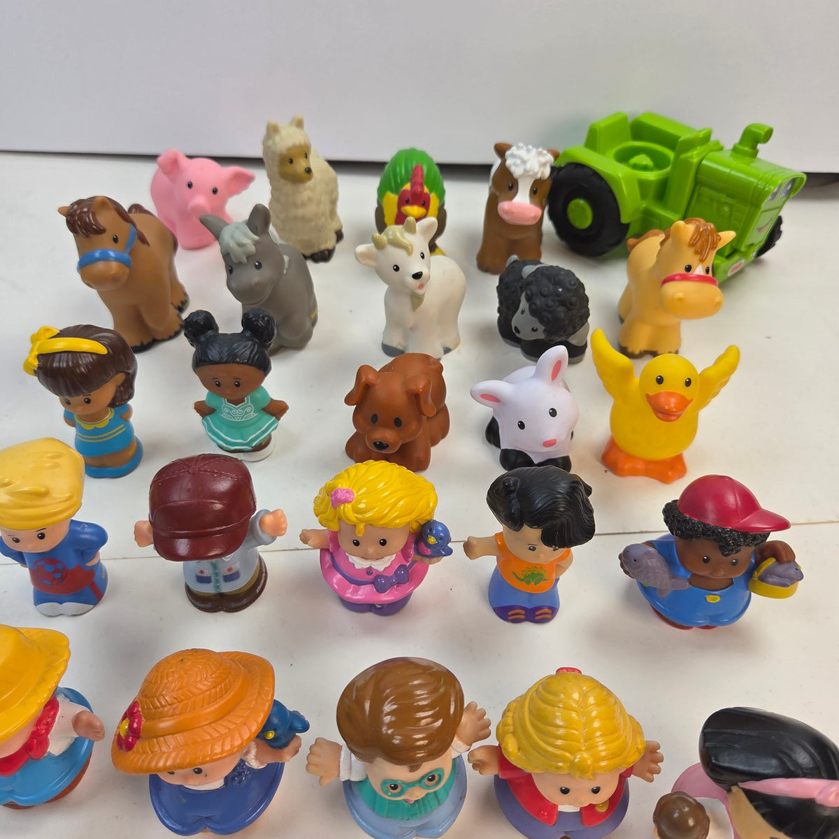 Fisher Price Little People Lot of 25 Figures Farm Animals Green Tractor Toys