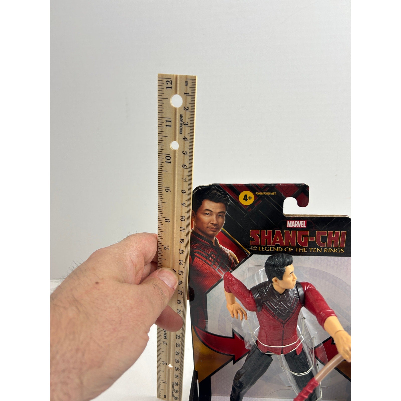 Hasbro Marvel Shang-Chi Legend of the Ten Rings Shang-Chi Bo-Staff Attack Figure