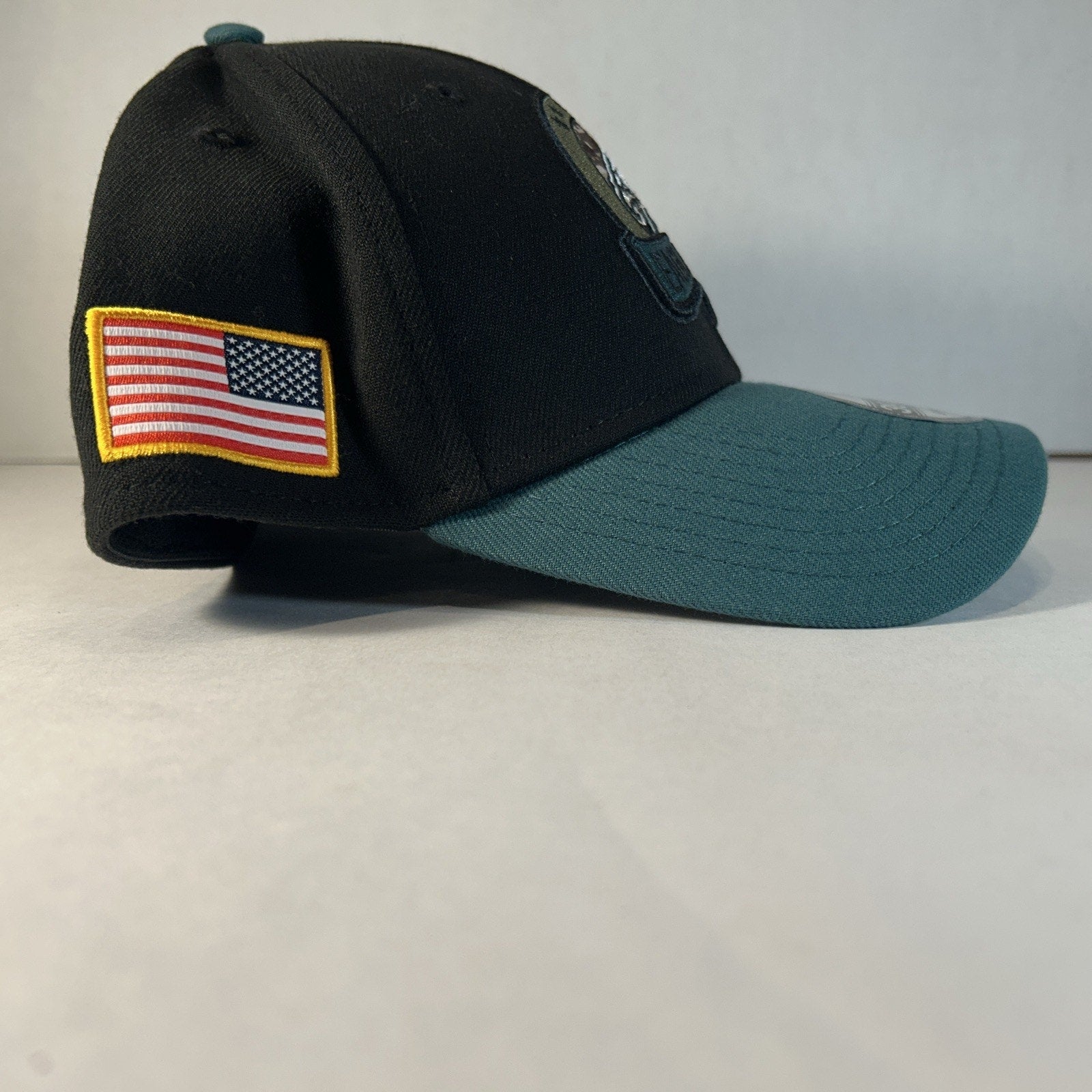 Philadelphia Eagles New Era 39Thirty Fitted "Salute to Service" Hat Large/XLarge