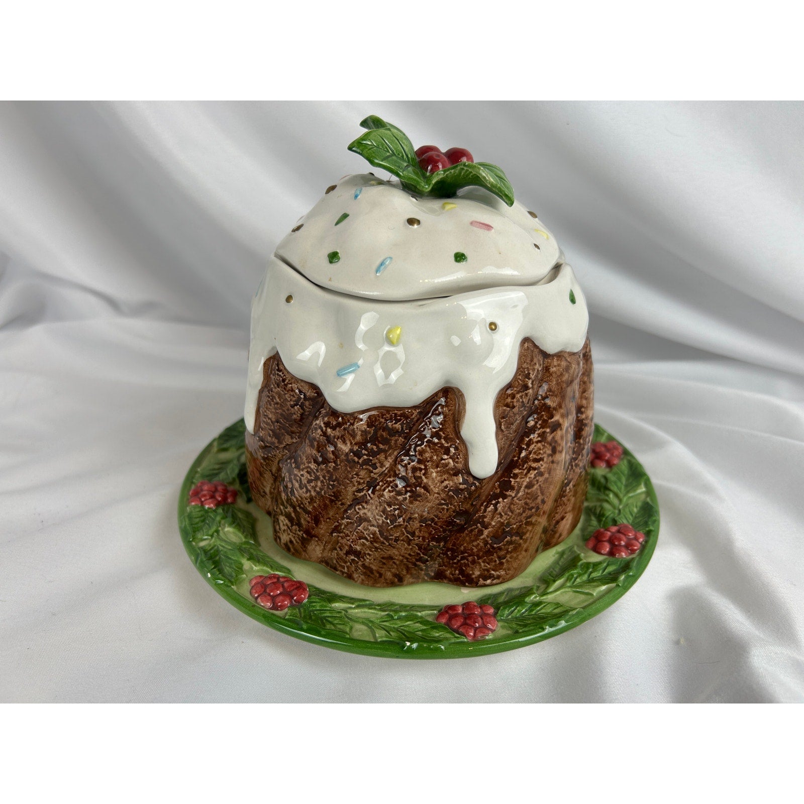 Vintage Ceramic Christmas Pudding Cookie Jar Holly Plate Japan Style -Retired