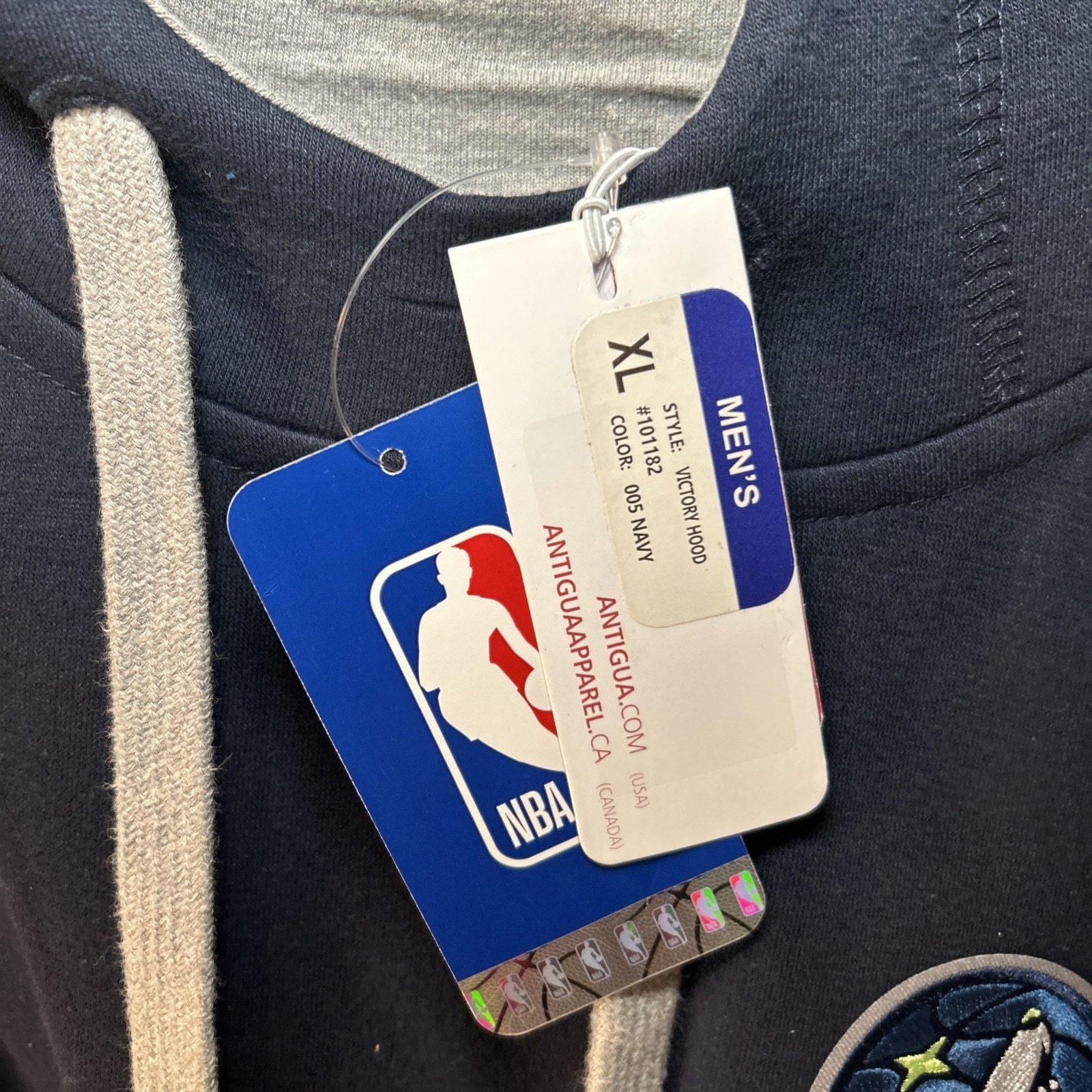 Antigua Minnesota Timberwolves Navy Blue Pullover Hoodie XL NWT NBA