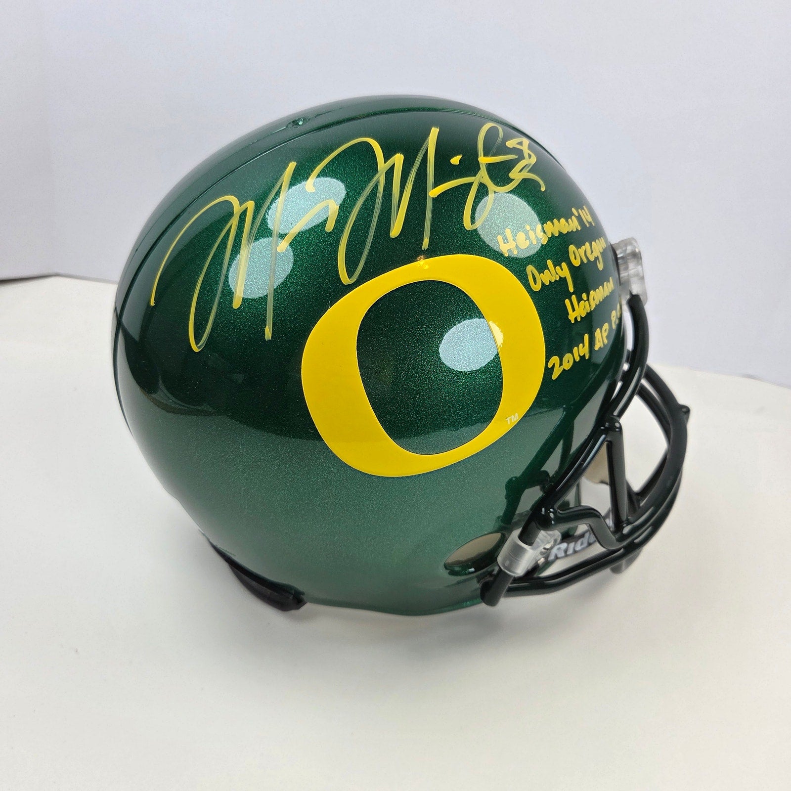 Marcus Mariota Heisman Autographed Oregon Ducks Replica Helmet JSA COA w/ Box