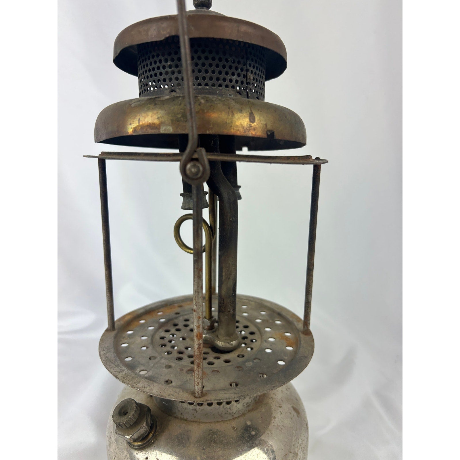 Vintage Coleman The Air-O-Lantern QL Gas Lantern Nickel Fount No Globe Untested