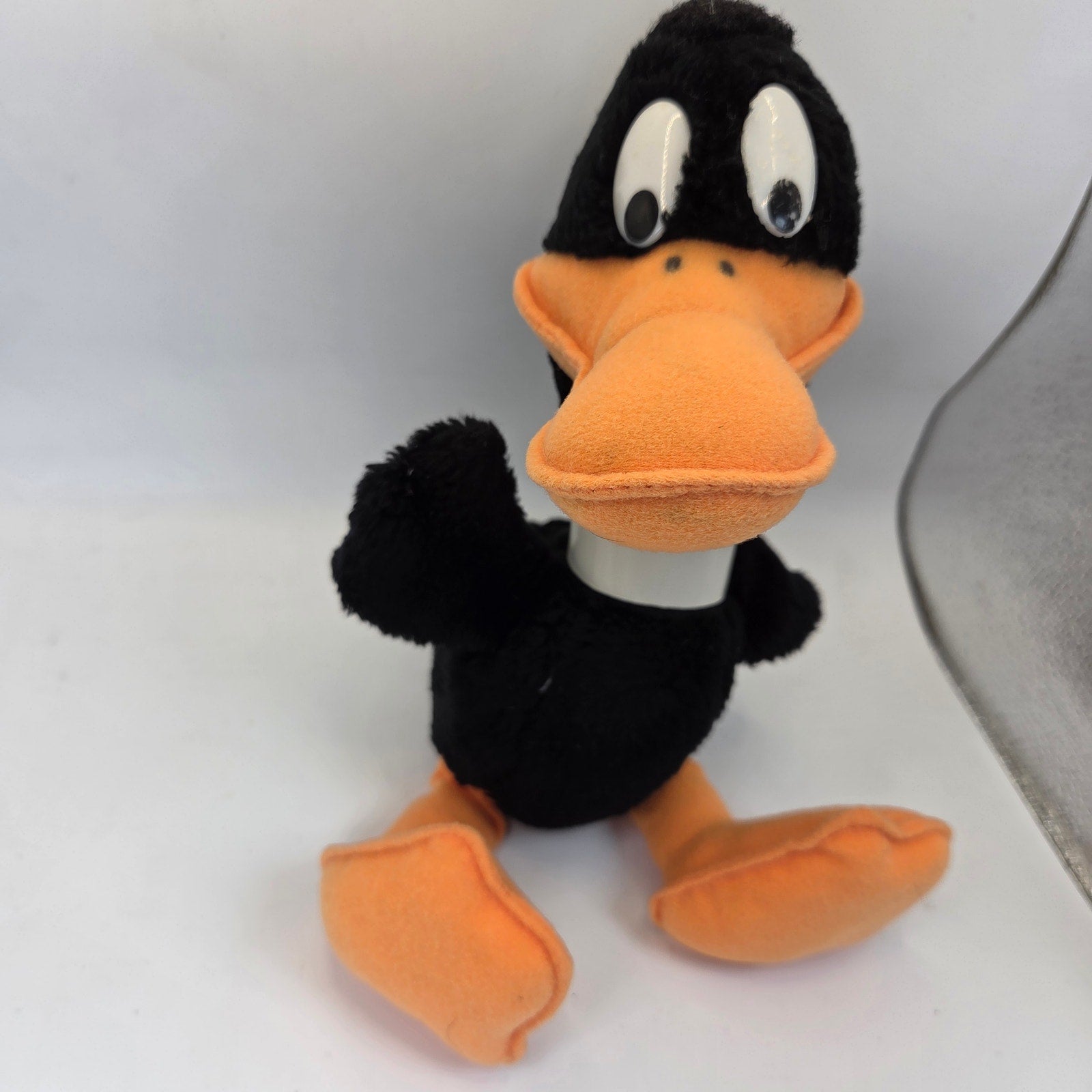 Warner Bros Daffy Duck Plush 1987 Mighty Star Korea Item 1621 Vintage Toy