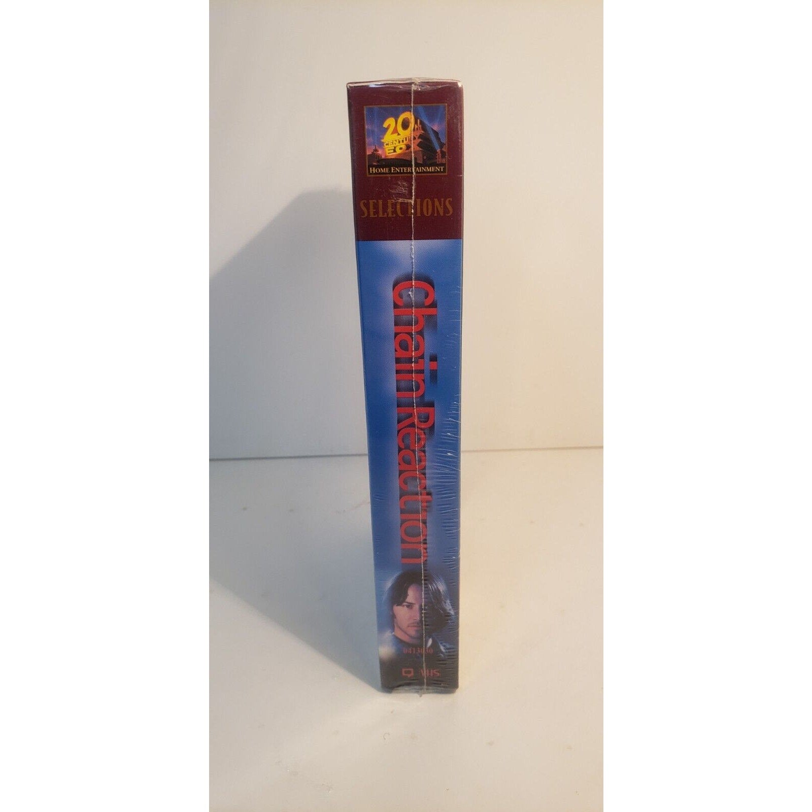 Chain Reaction VHS New Sealed 1996 Keanu Reeves Morgan Freeman