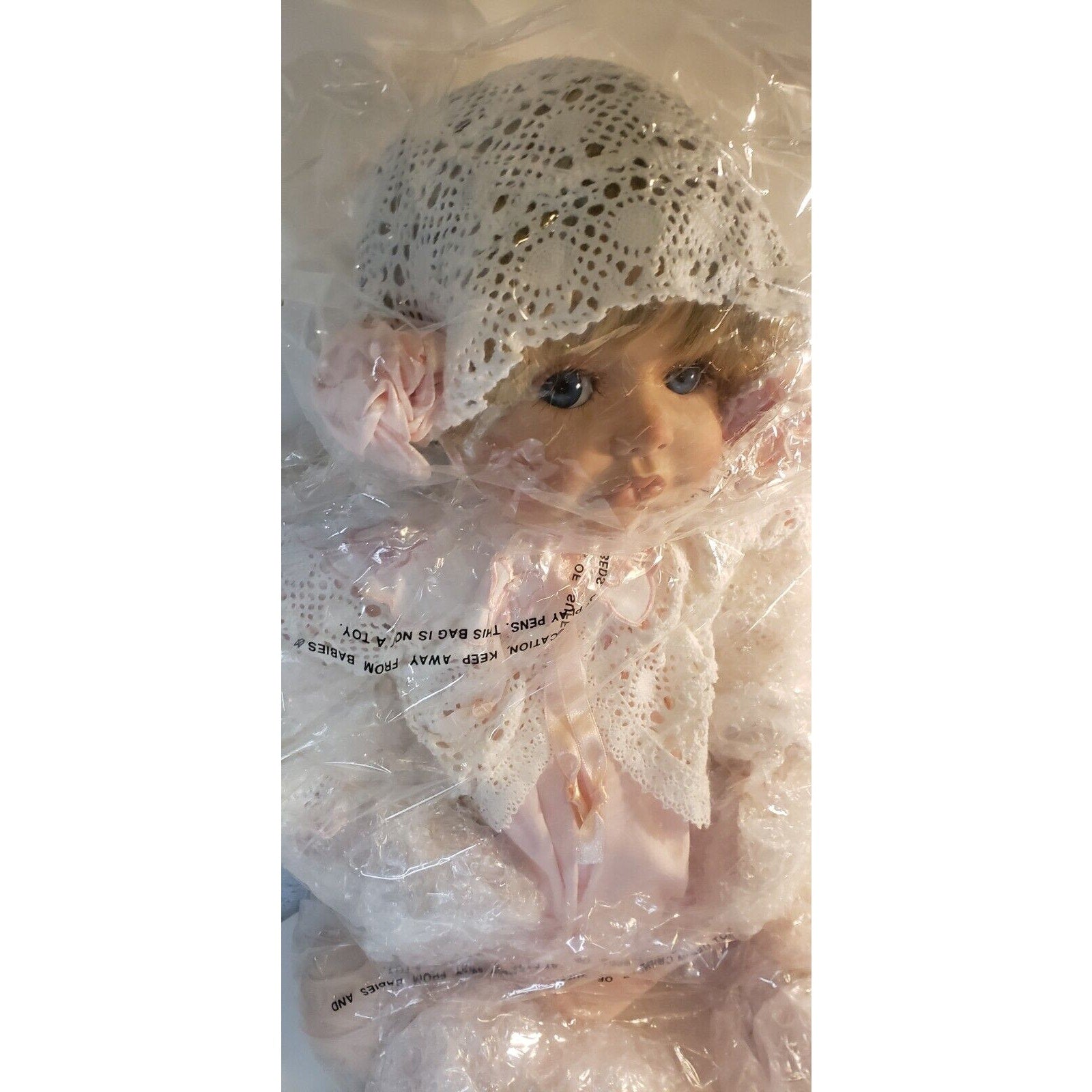 World Gallery Porcelain Doll "Katelyn" by Kay McKee 23" LE #457/2500 w/COA & Box