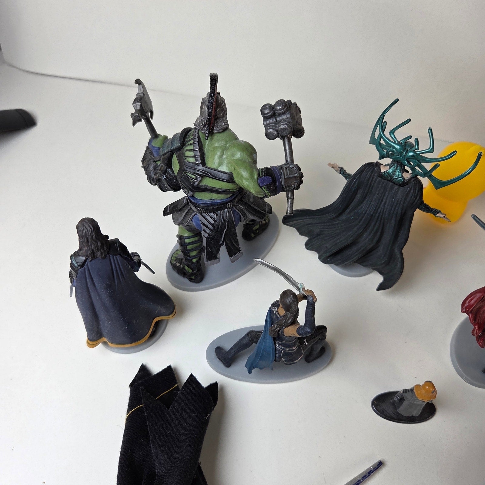 Mixed Action Figure Lot Marvel DC Star Wars TMNT Harry Potter Loose Toys