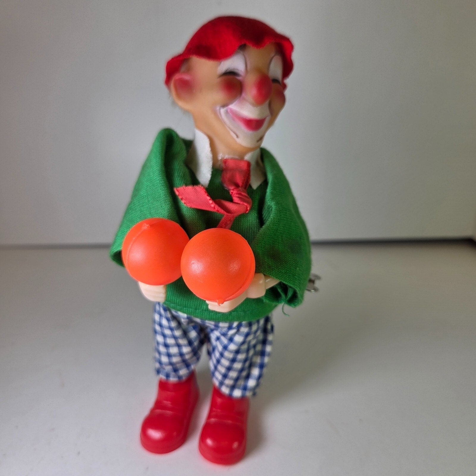 Vintage Wind Up Circus Clown Toy Holding Balls Plastic Fabric Body Works