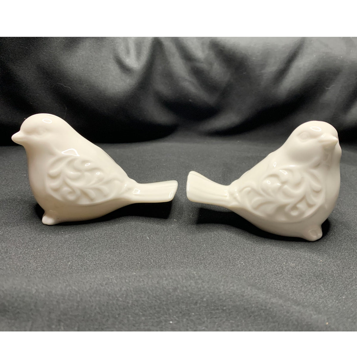 Pier 1 White Ceramic Bird Salt Pepper Shakers Embossed Scroll Design Set