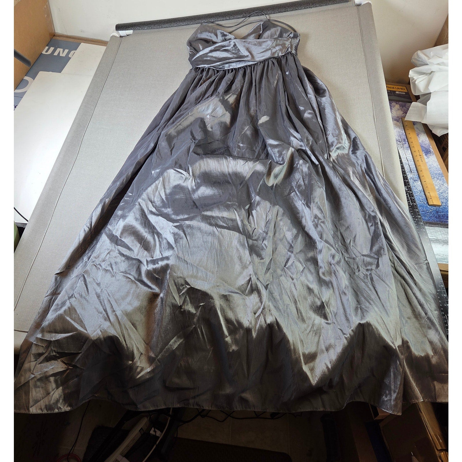 WTOO Watters Halter Ball Gown Dress Size 12 Formal Prom Taffeta Skirt