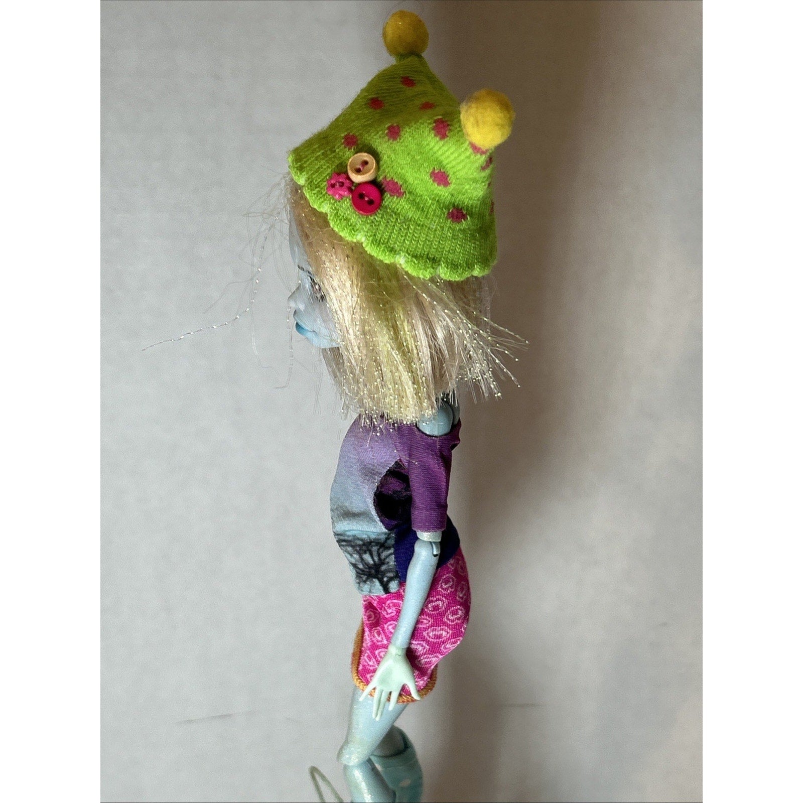 OOAK Repaint Monster High BJD Doll Blonde Hair Green Hat Pink Skirt Boots