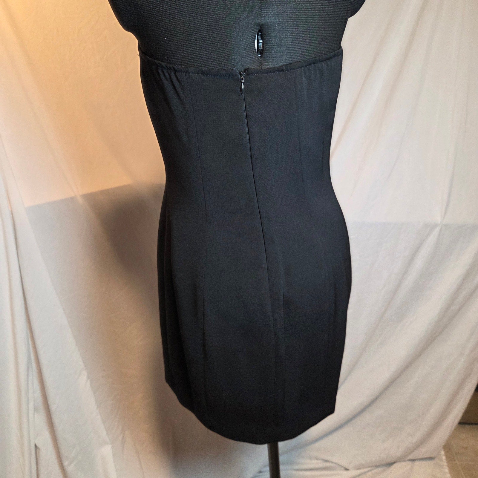 Hugo Buscati Collection Strapless Sheath Little Black Dress USA Womens 10