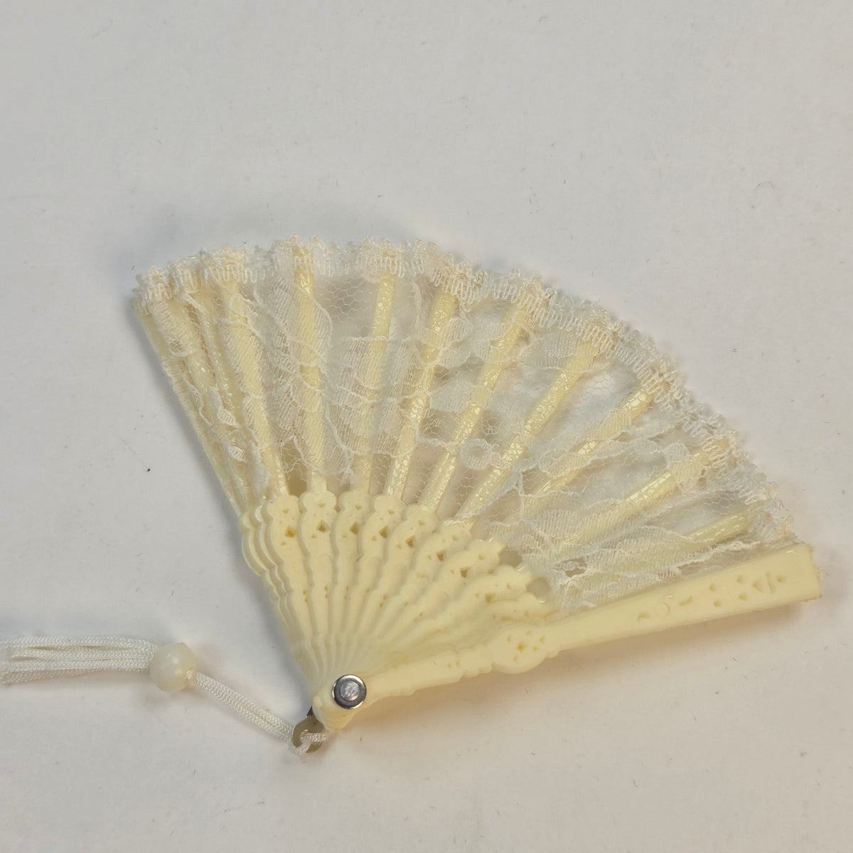 Pleasant Company American Girl Samantha 1989 Birthday Dress Fan Hanger Vintage