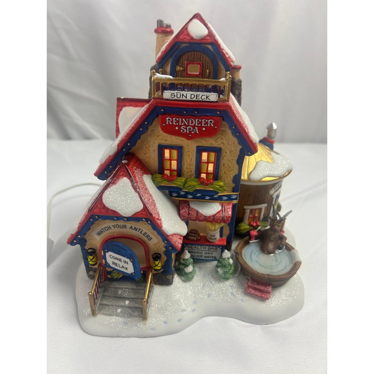 Department 56 Reindeer Spa 56794 North Pole Series 2005 Retired Lighted Box
