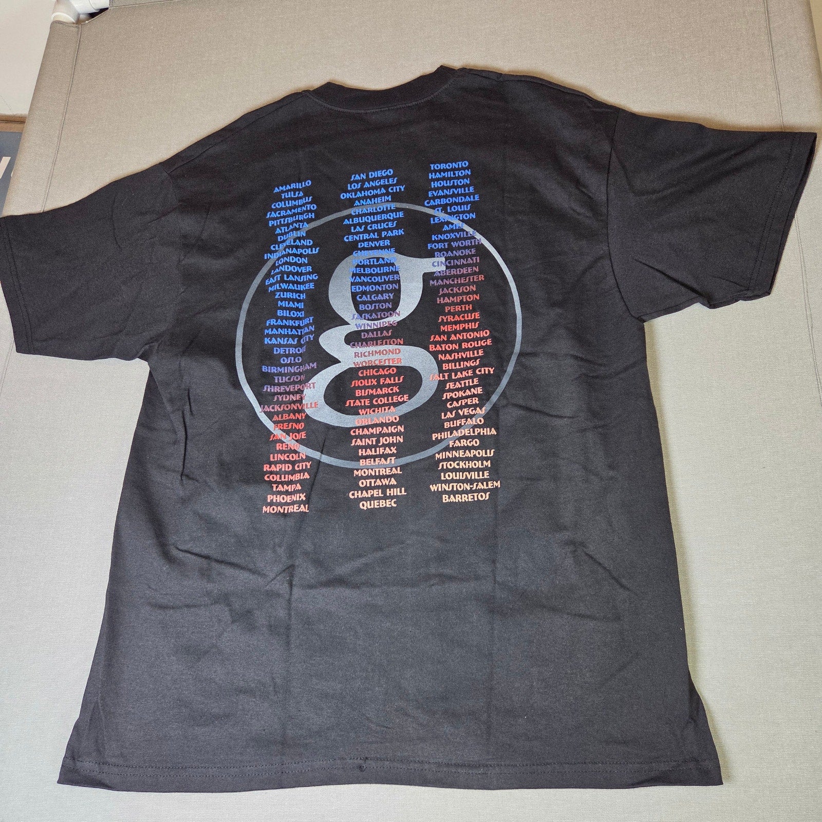 Hanes Beefy-T Garth Brooks 1993 Blue Rose Tour Shirt XL Vintage Concert Tee
