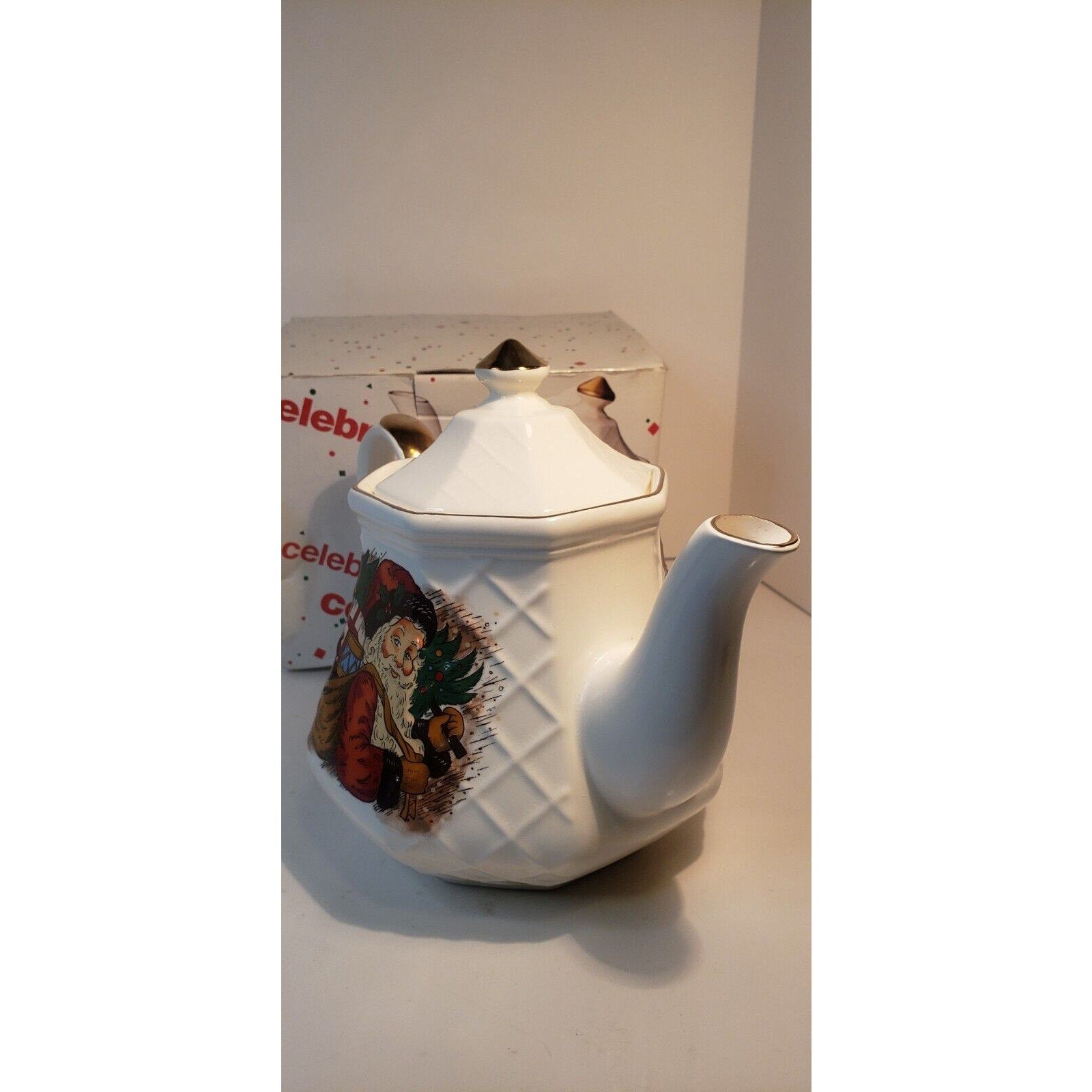 Celebrations Ltd Santa Christmas Teapot Ceramic Gold Trim with Box Made in Japan