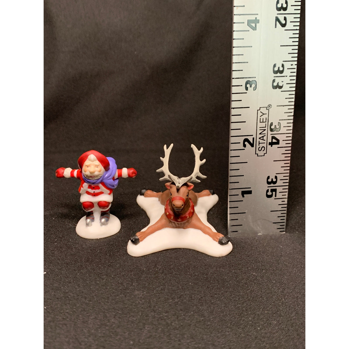 Dept 56 Peppermint Skating Party 56363 North Pole Village Set of 6 Retired