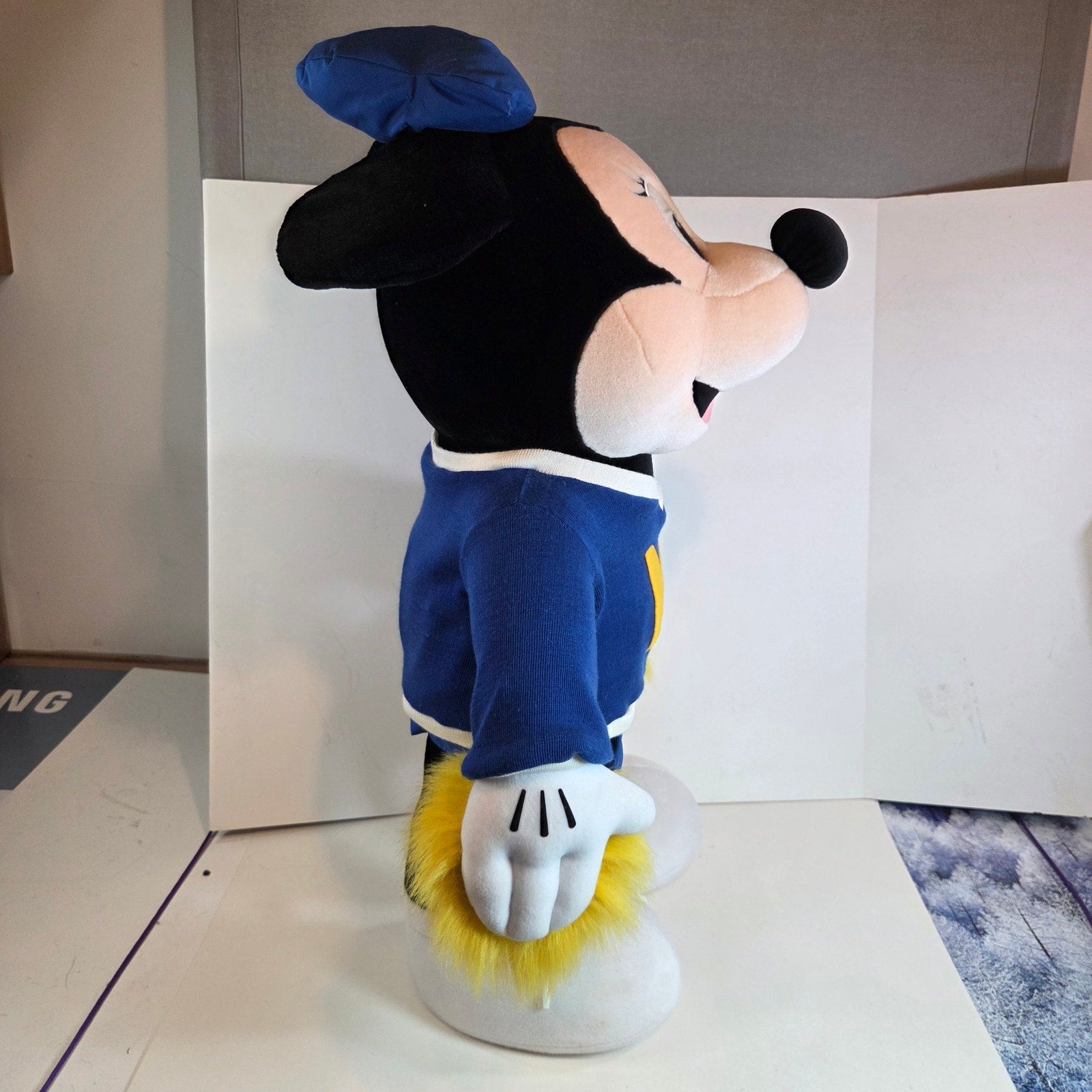 Walt Disney World Minnie Mouse Cheerleader Plush 32" Blue M Outfit Oversized