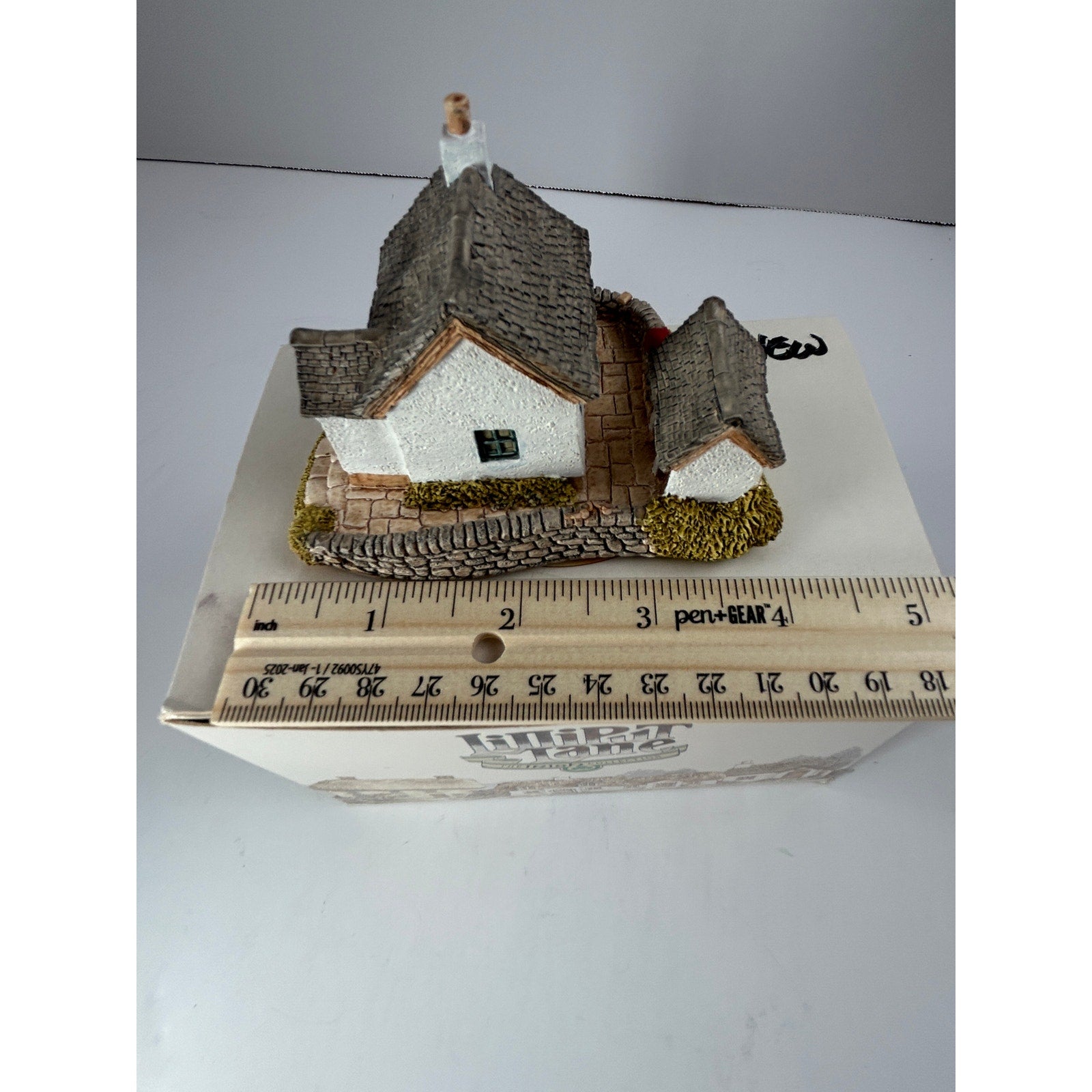 Lilliput Lane “St. Columba’s School” Signed Cottage Boxed with Deed