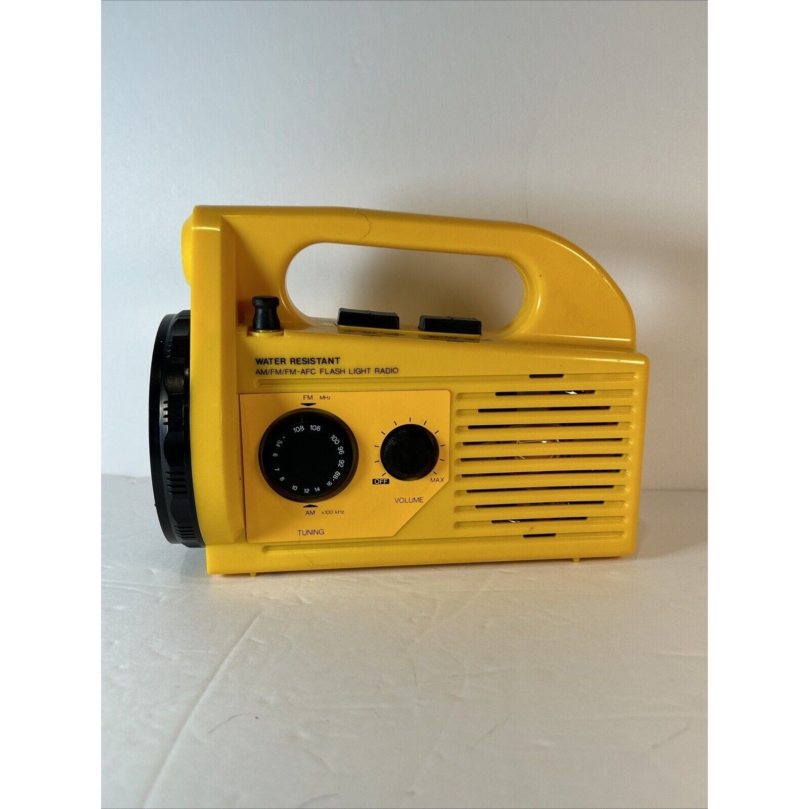 Hopesonic Water Resit Flash Light Radio AM/FM w/Electric Siren Used but tested