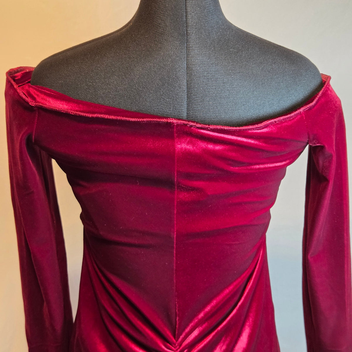 Club L London Compliment Berry Velvet Bardot Midi Dress US 8 UK 12 NWT