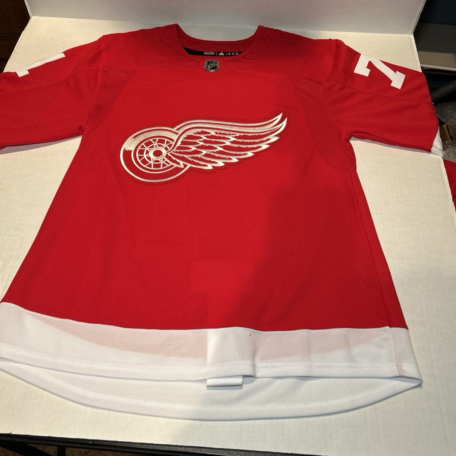 Dylan Larkin #71 Detroit Red Wings Adidas Climalite NHL Jersey Size 50