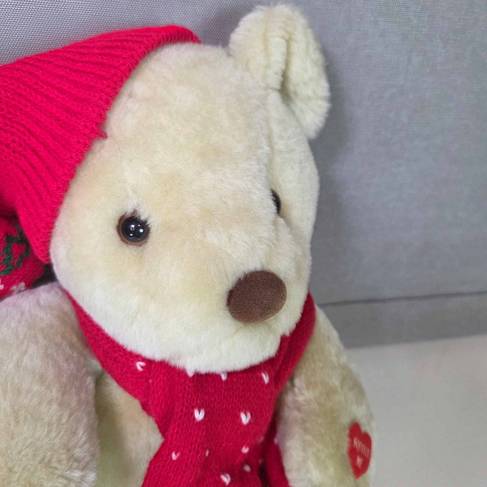 Pair of Christmas Animated Plush Bears Red Hat Scarf Holiday Stuffed Animals,n ;plkpl;