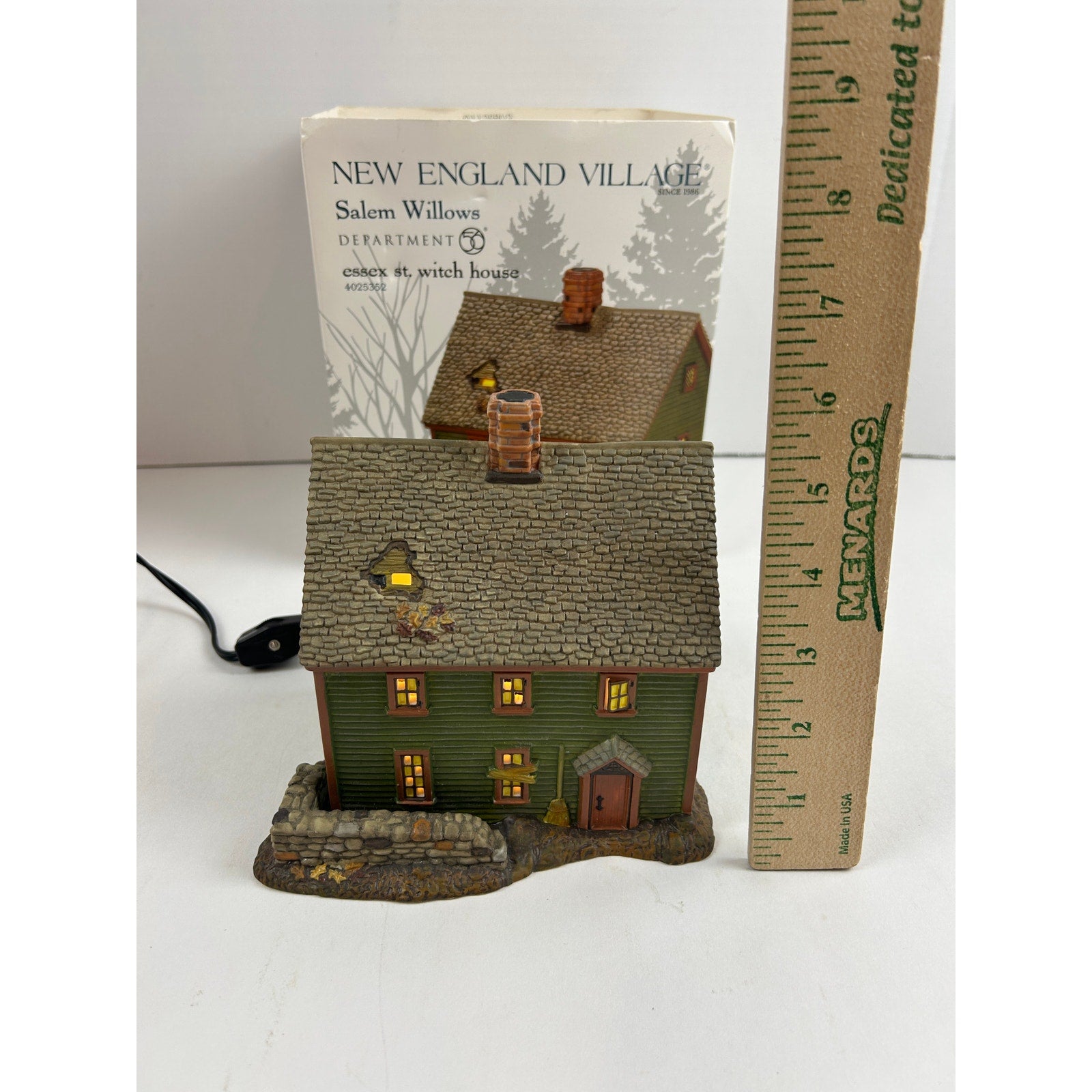 Department 56 Essex St Witch House #4025362 New England Village 2012