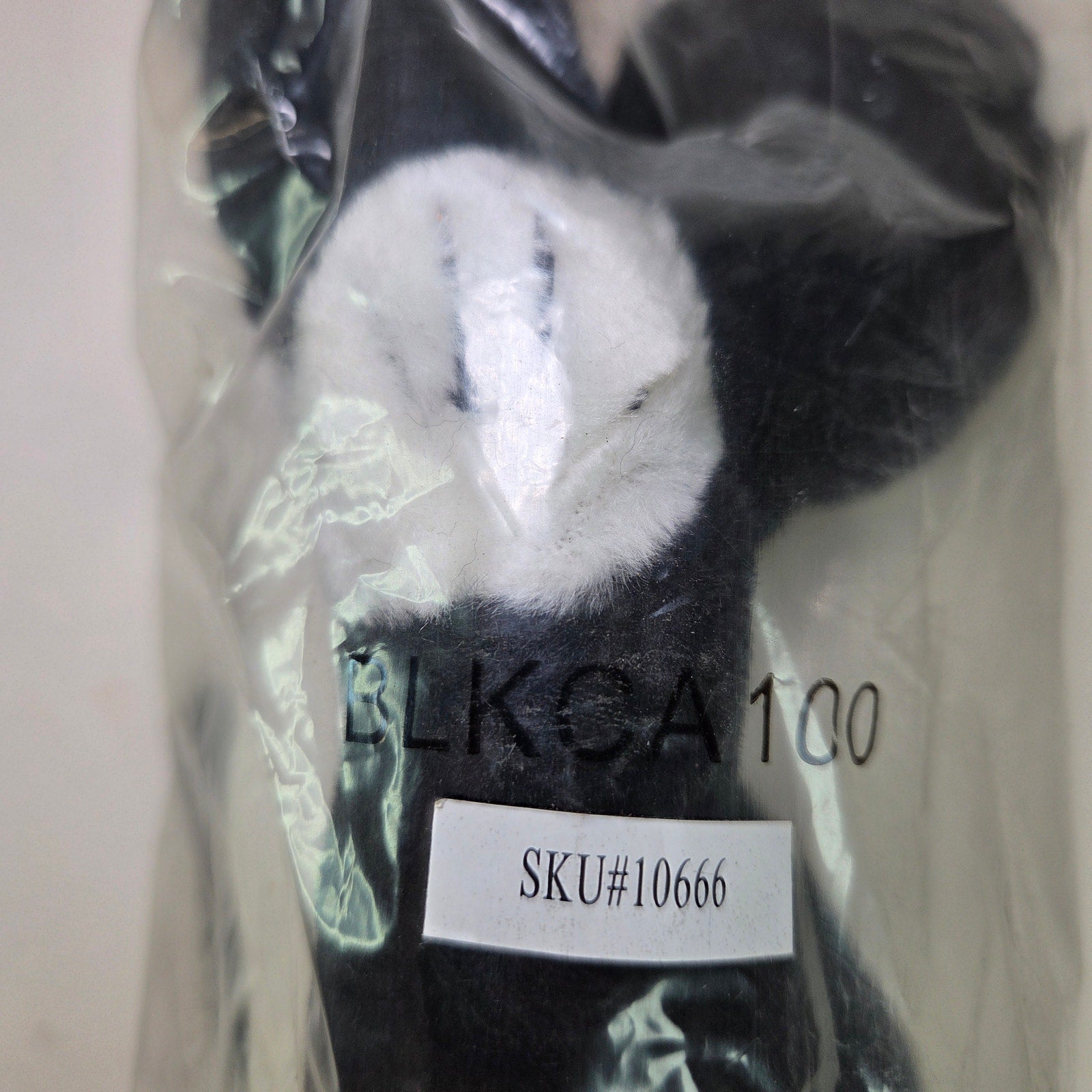 Black & White Cat Plush Novelty Back Scratcher – 16" Wooden Handle