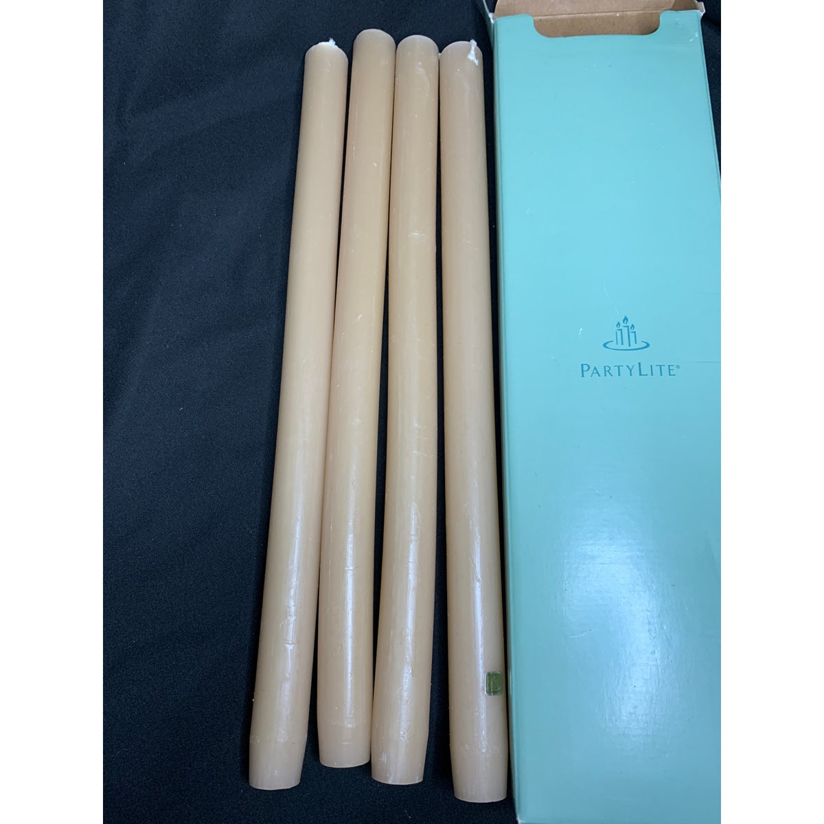 PartyLite Unscented Beige Taper Candles D16428 Lot of 4 Unused USA Made