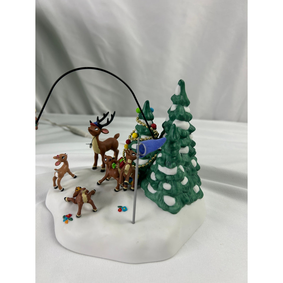 Dept 56 Reindeer Games Rudolph Flies Lands 56853 North Pole Animated 2004 tested