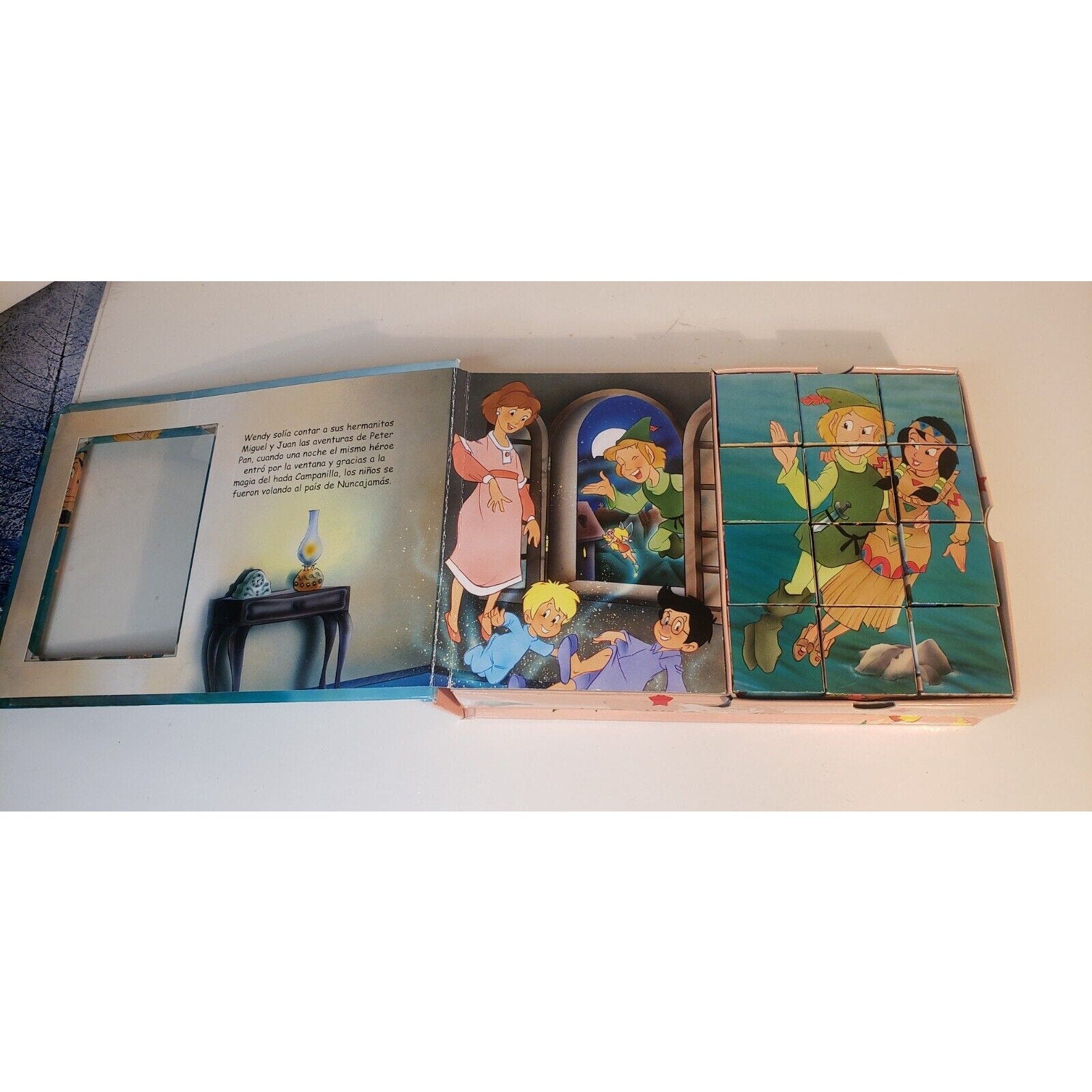 Peter Pan Cubopuzzles Interactive Puzzle Book Spanish Edition 2006