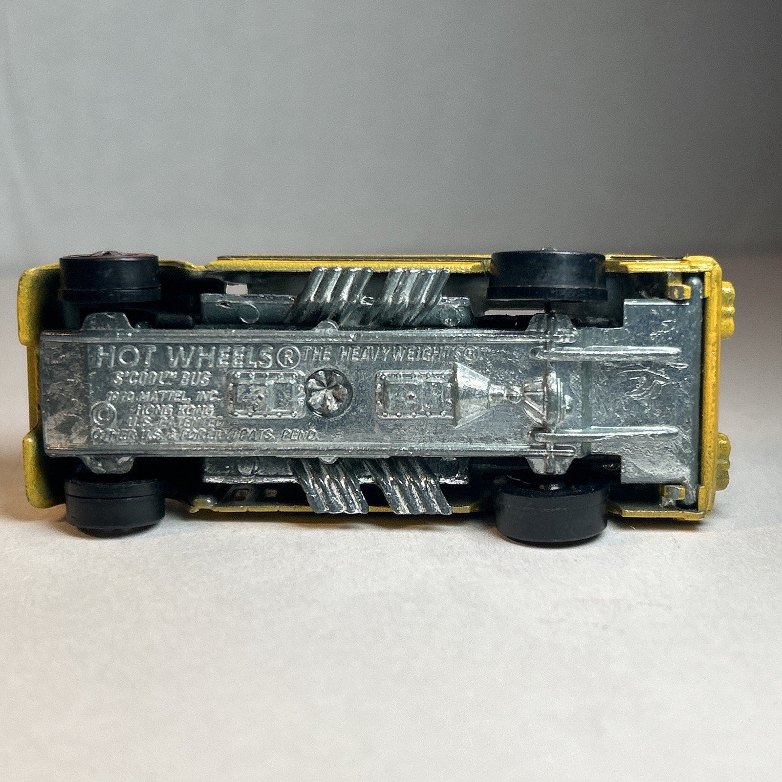 Hot Wheels Redline 1970 S’Cool Bus Yellow Near Mint w/ Button Heavyweights