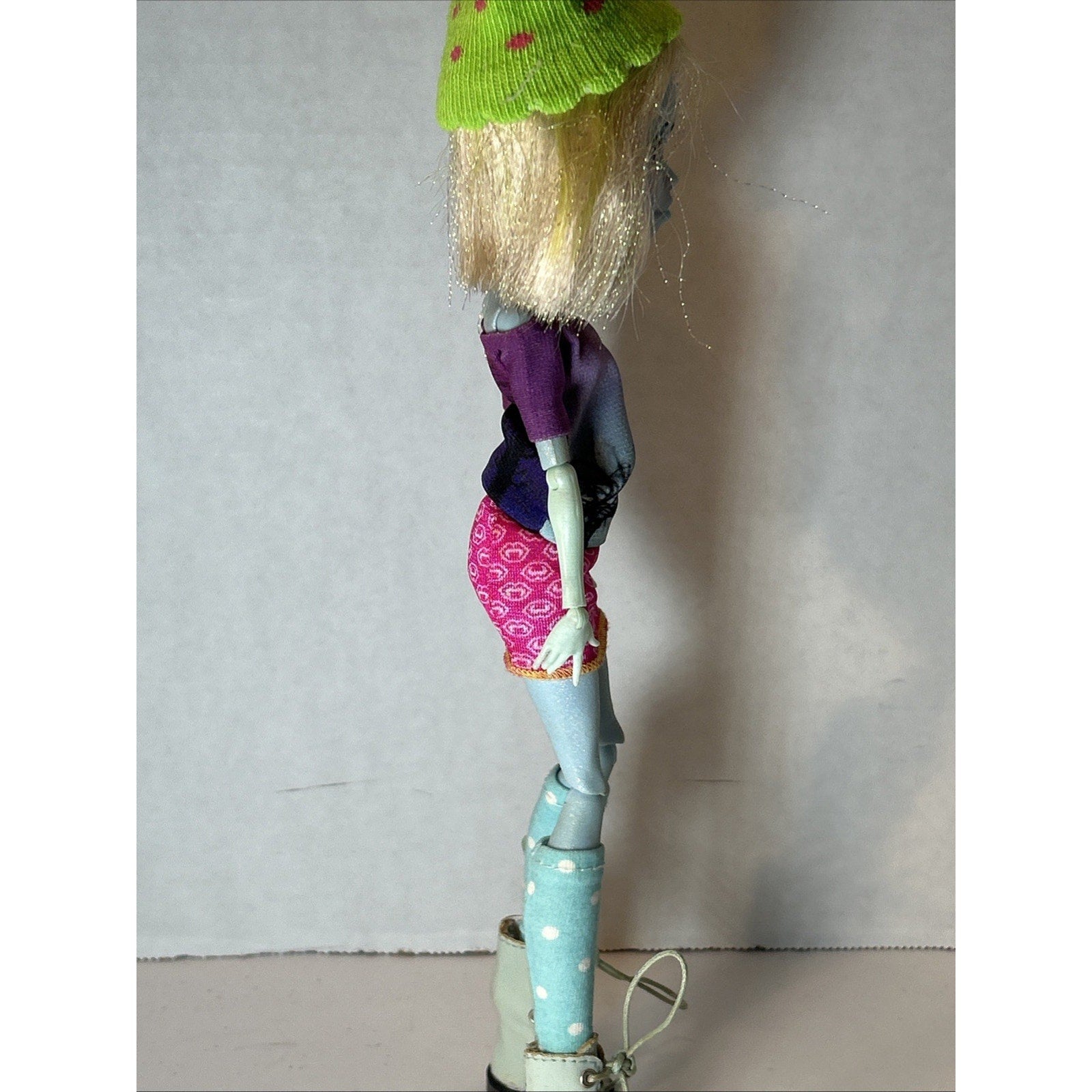 OOAK Repaint Monster High BJD Doll Blonde Hair Green Hat Pink Skirt Boots