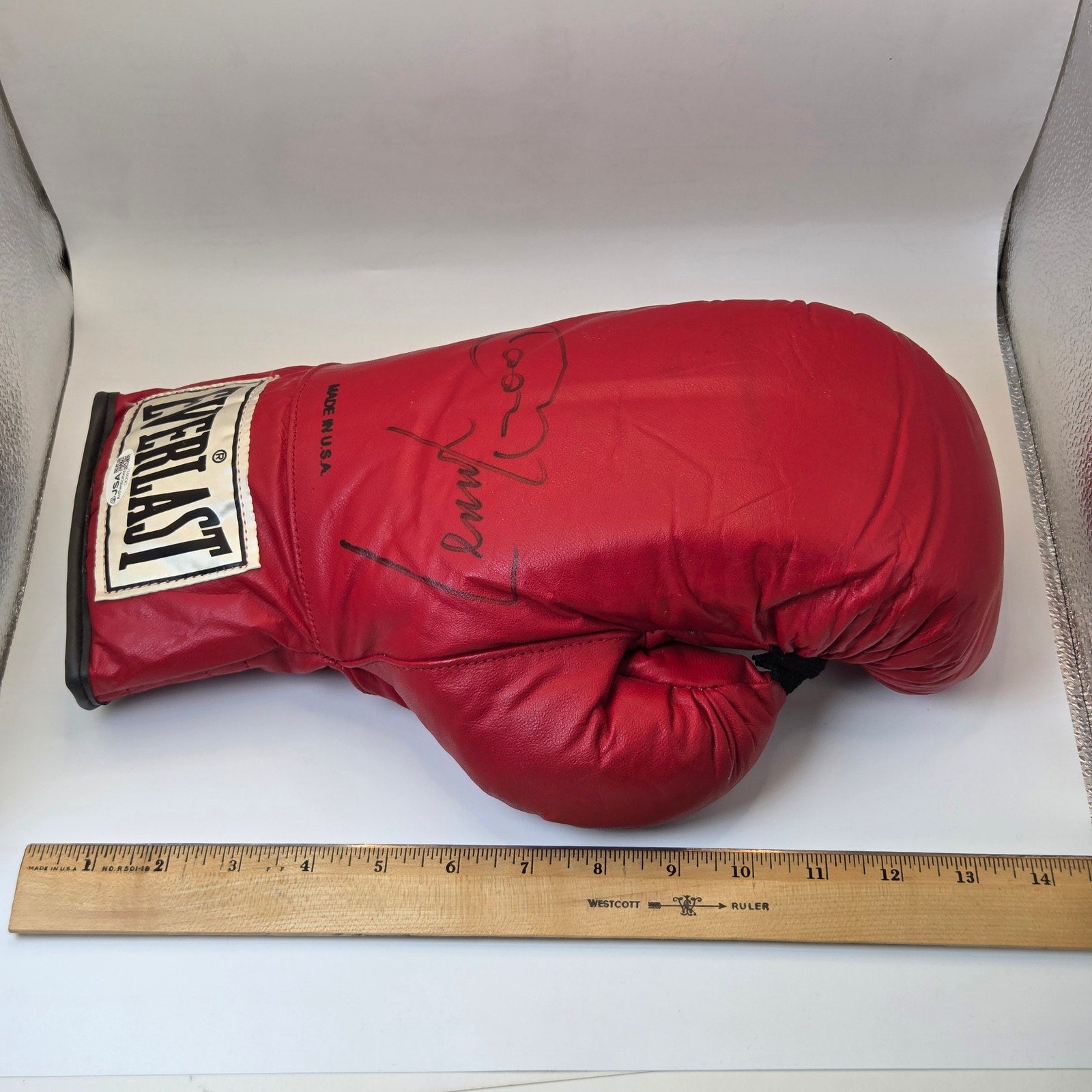 Lennox Lewis Signed Everlast Boxing Glove 2001 JSA COA CK20931 Auto