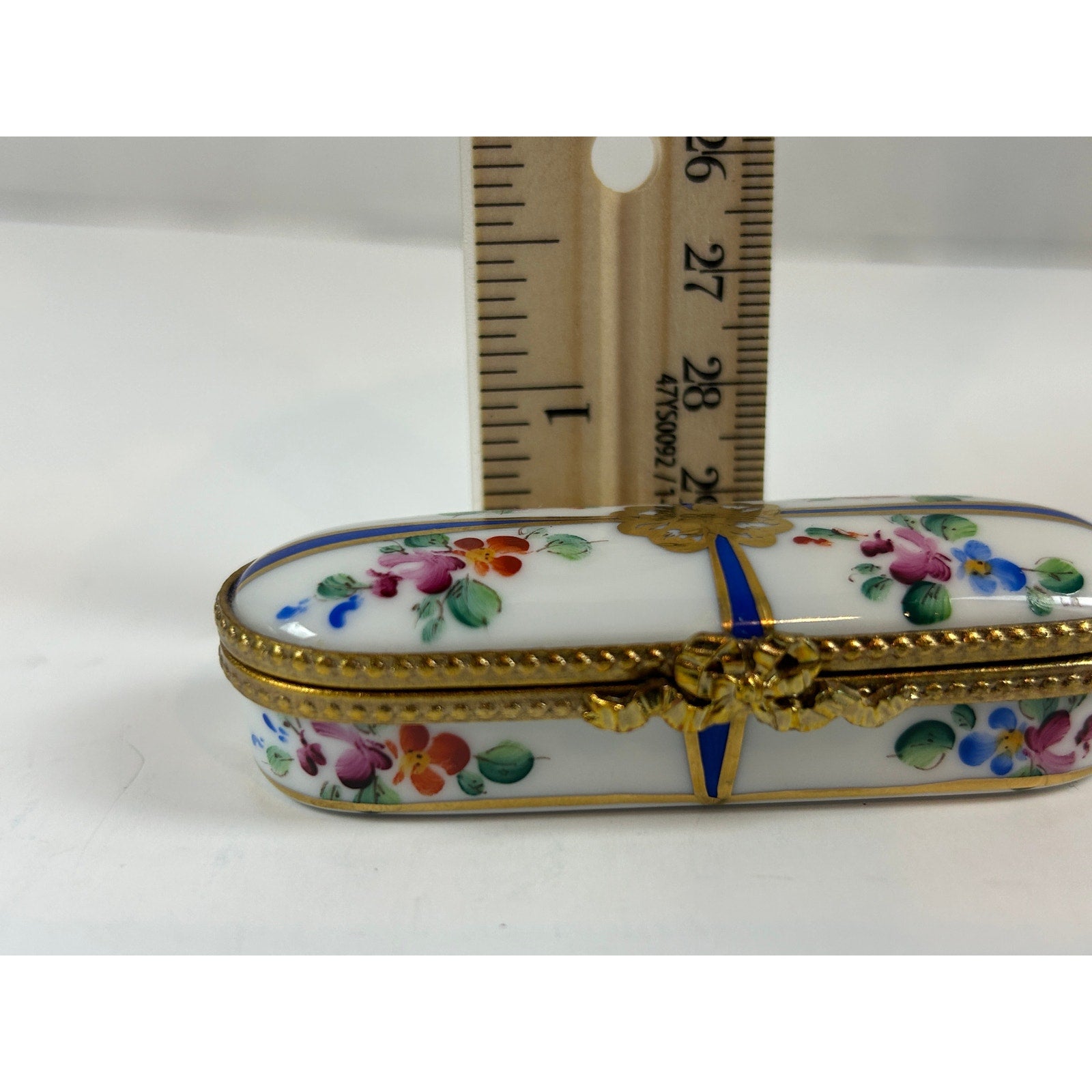 Rochard Limoges France Hand Painted Trinket Box Bow Clasp Floral Gold