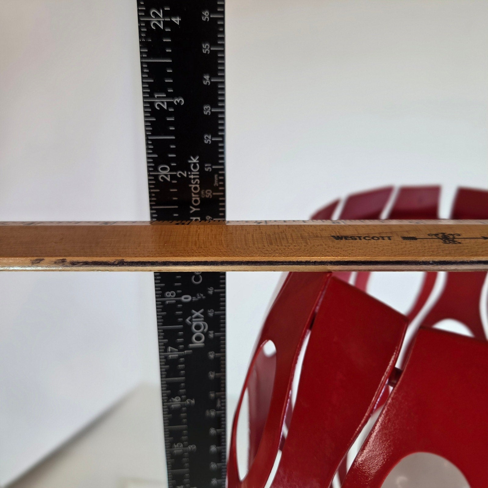 Retro Red Metal Cutout Table Lamp, 19.5″ Tall, Plug-In, Mid-Century Style