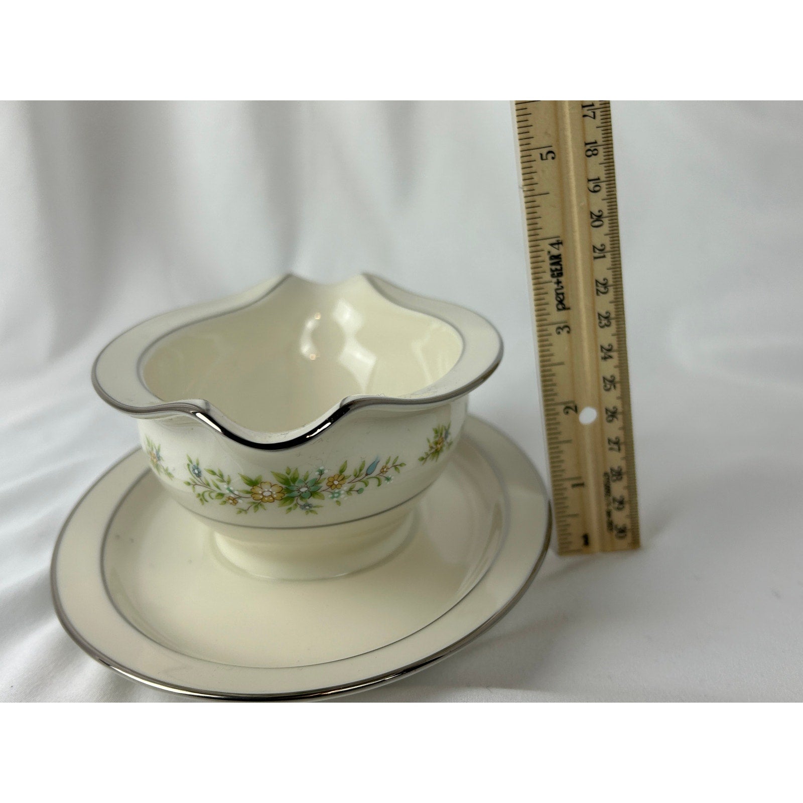 Noritake Christina 7056 Gravy Boat with Attached Underplate Ivory China