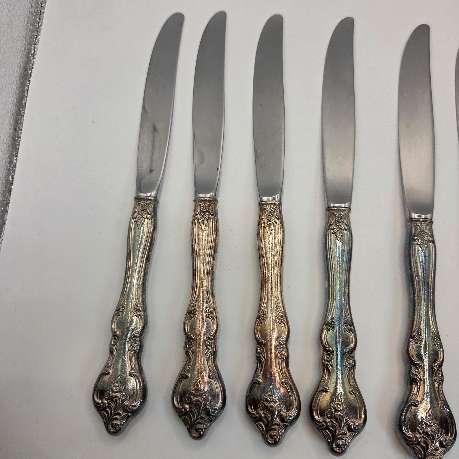 International Silver Deepsilver Countess Dinner Knives Set of 8 Vintage 1971