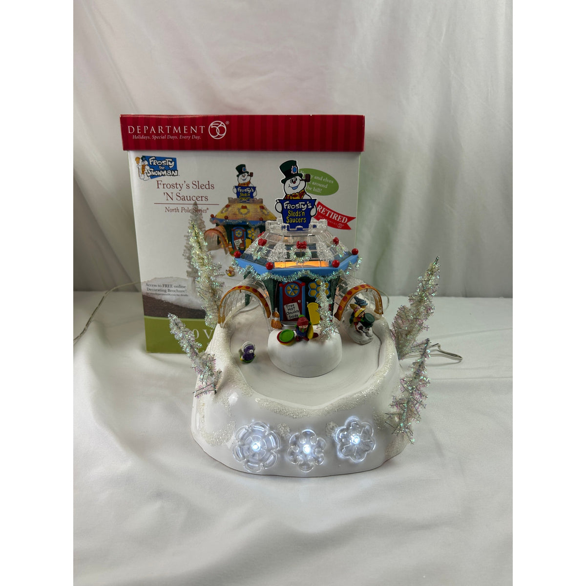 Dept 56 Frosty's Sleds N Saucers 56449 North Pole Animated Lighted 2005 Working