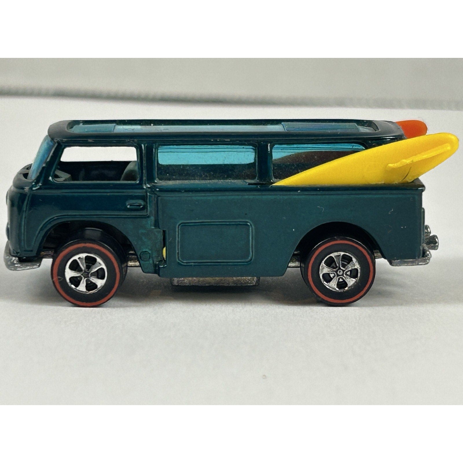 Vintage Hot Wheels Volkswagen Beach Bomb Redline 1969 Mattel HK Surfboards Pin