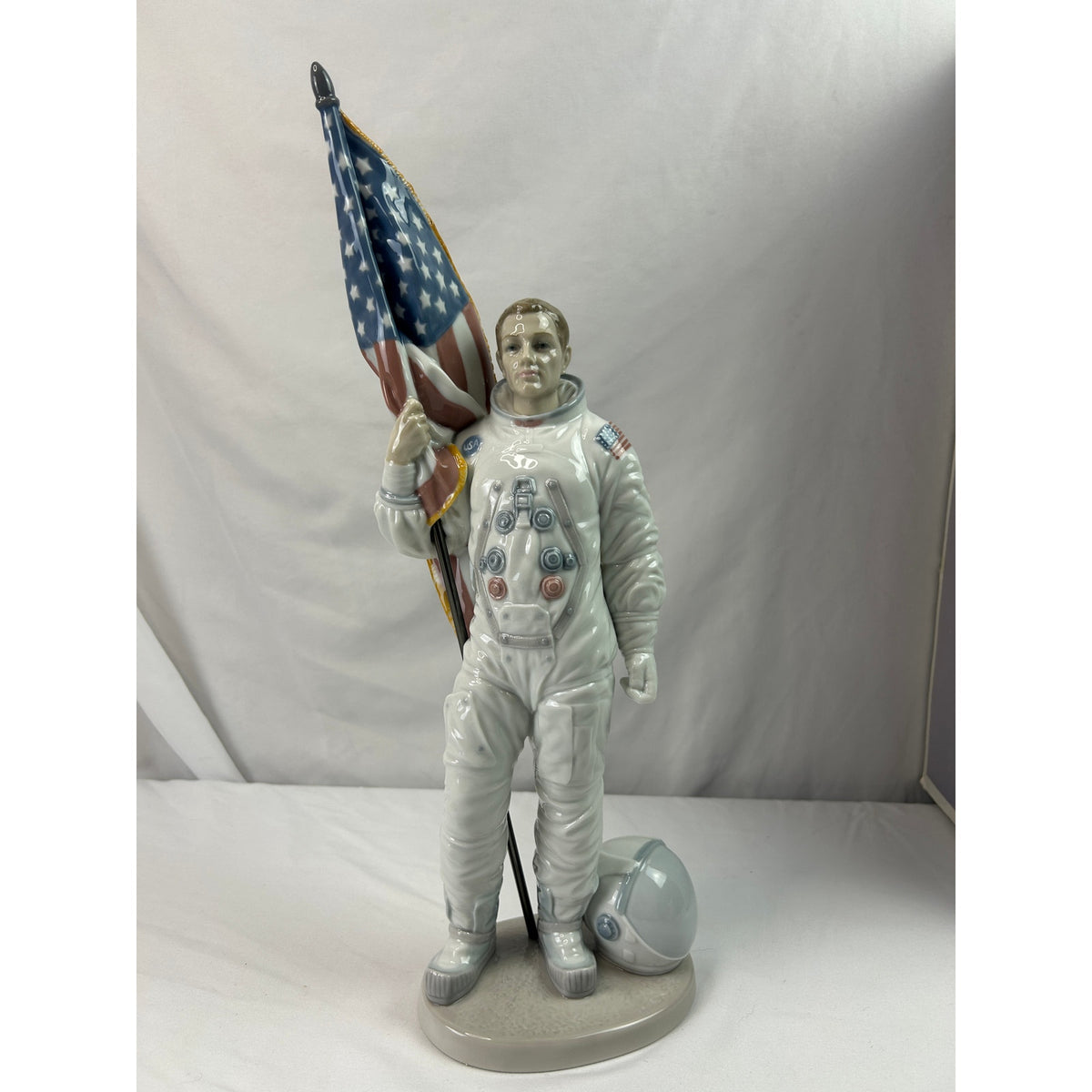 Lladro 06168 Apollo Landing Astronaut 25th Anniversary COA Original Box